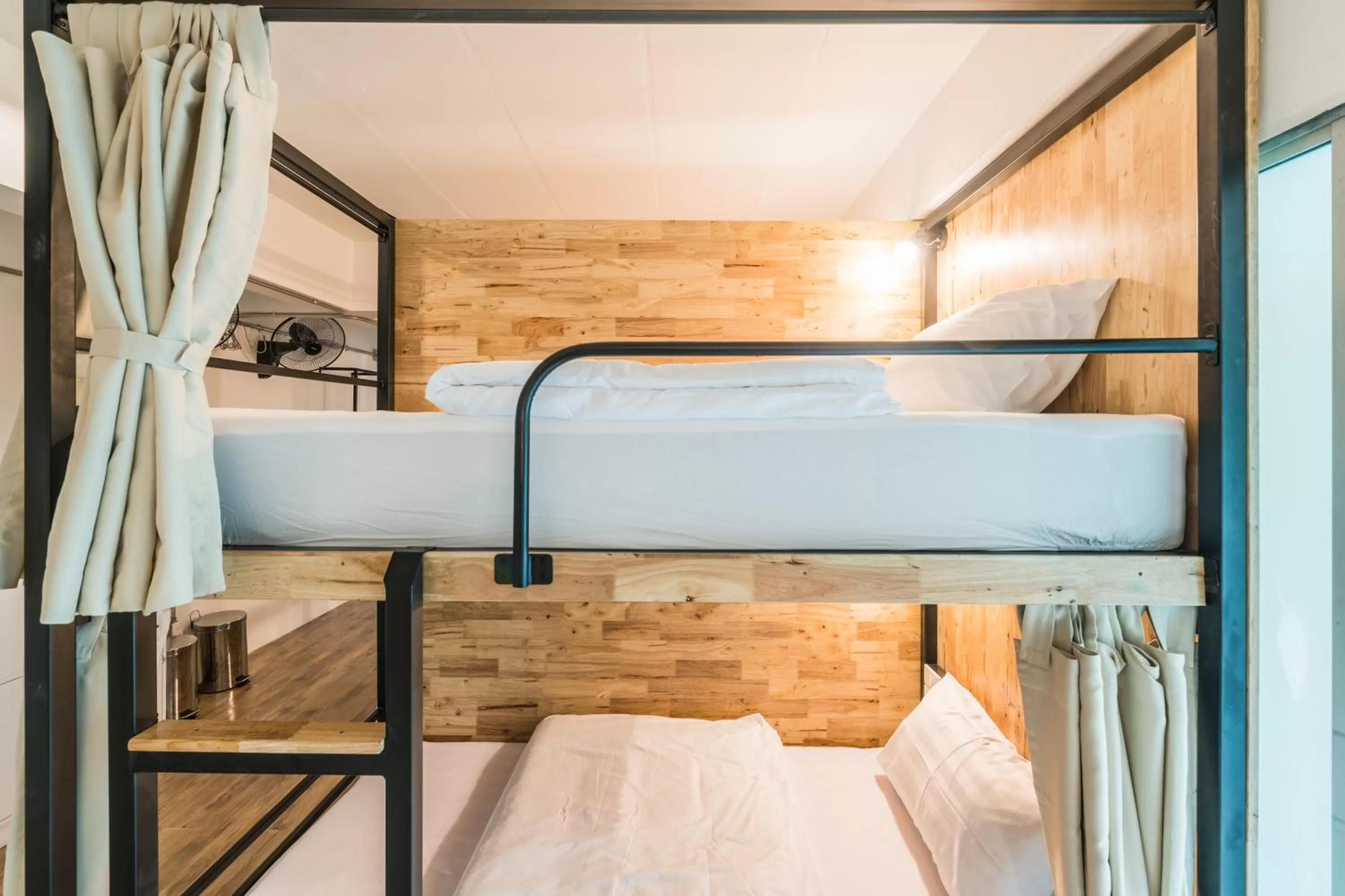 Bed in Your Space Hotel Prasingh