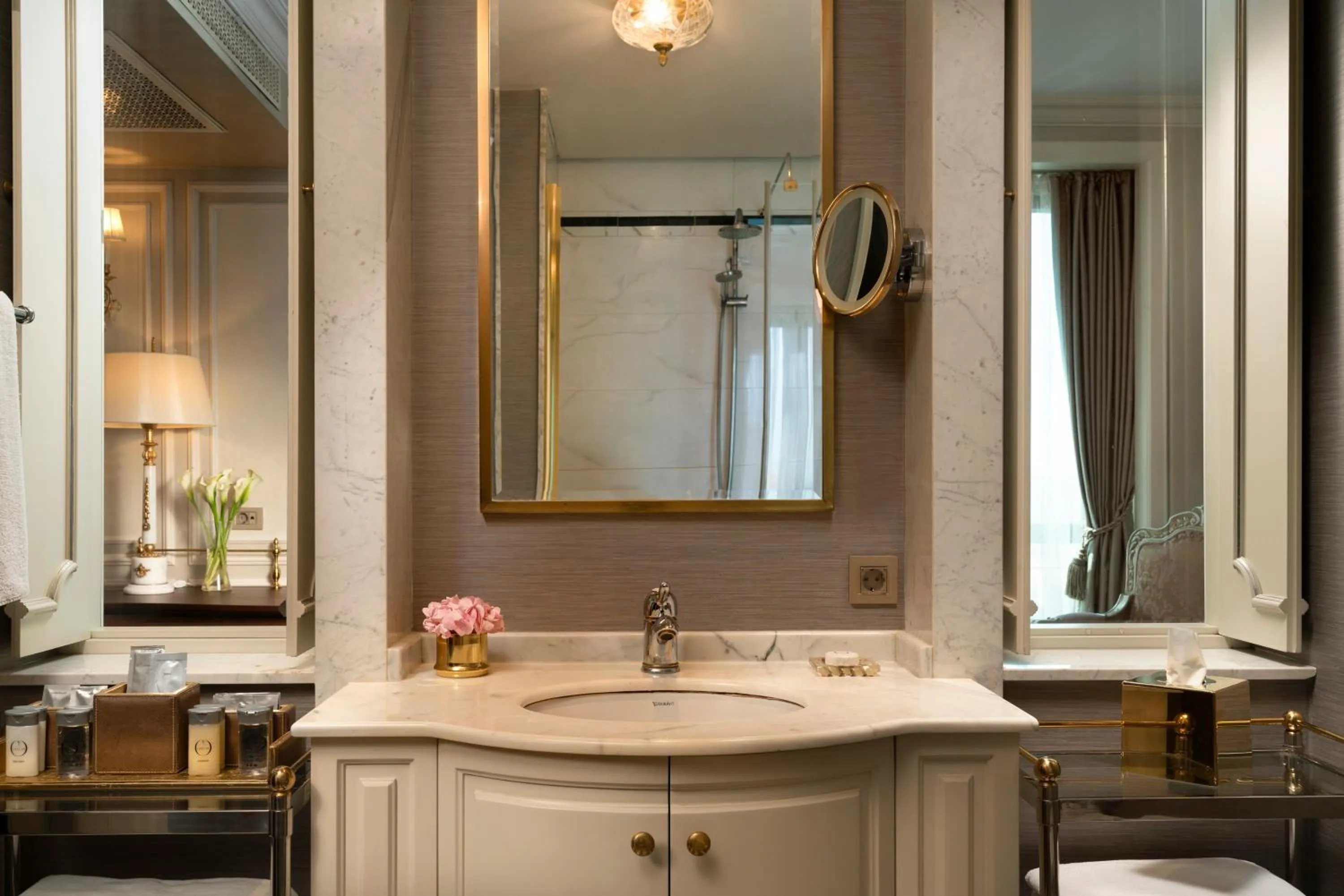 Toilet in Rixos Pera Istanbul