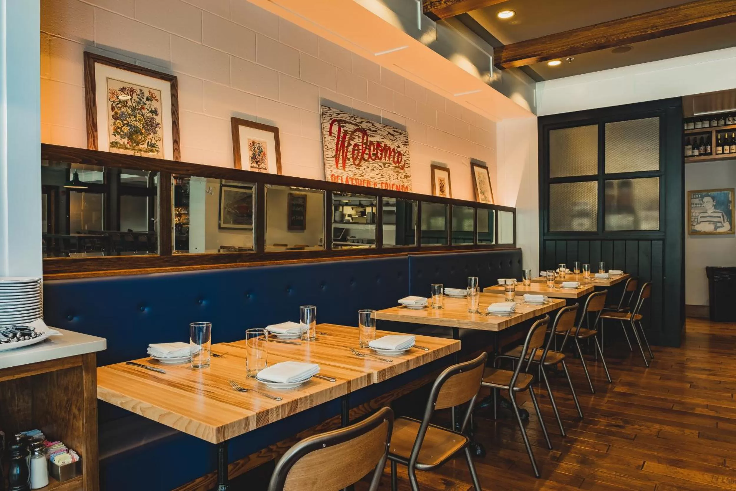 Restaurant/places to eat in Avenue Inn & Spa