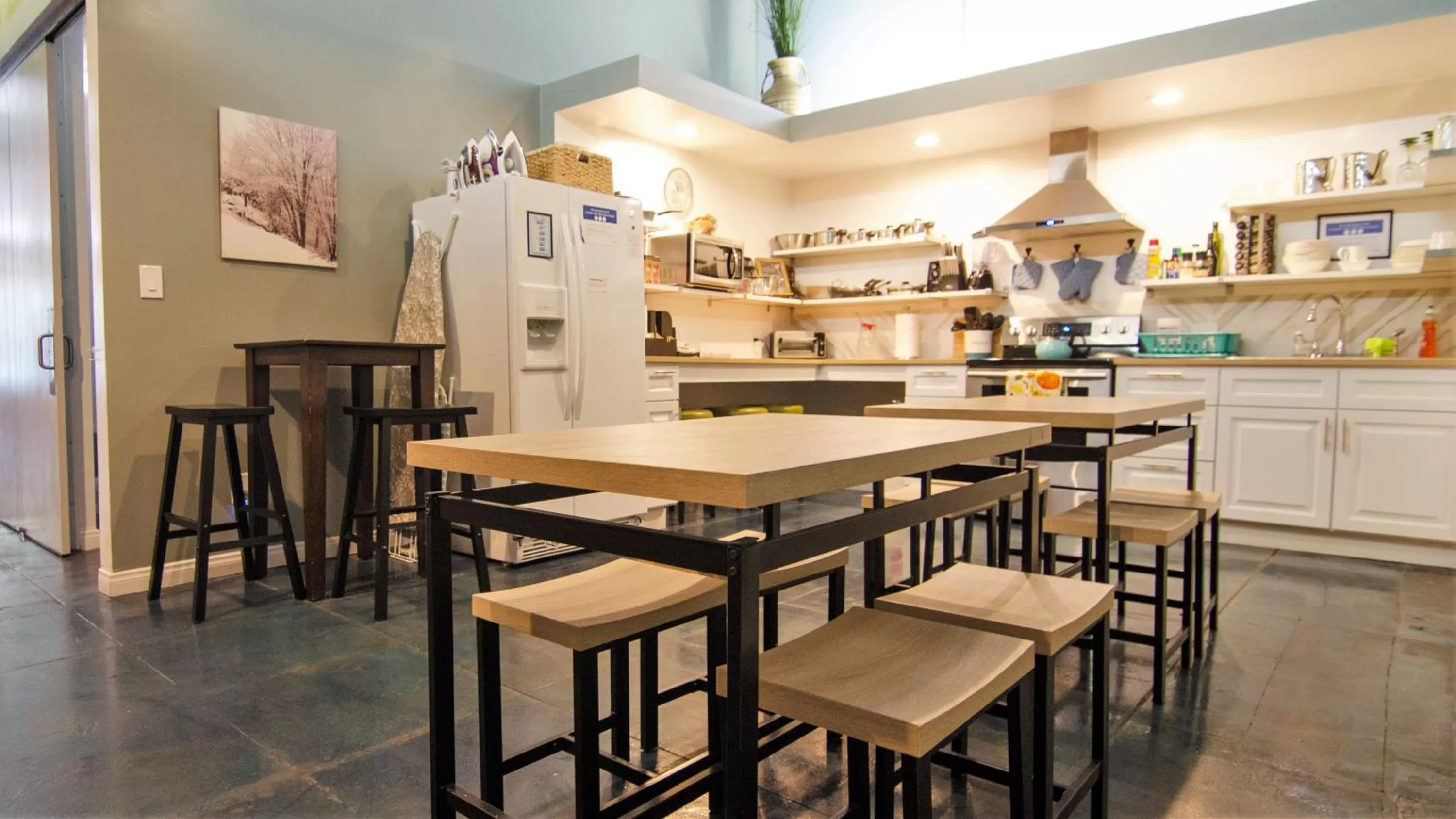 Communal kitchen in Hotel Royal