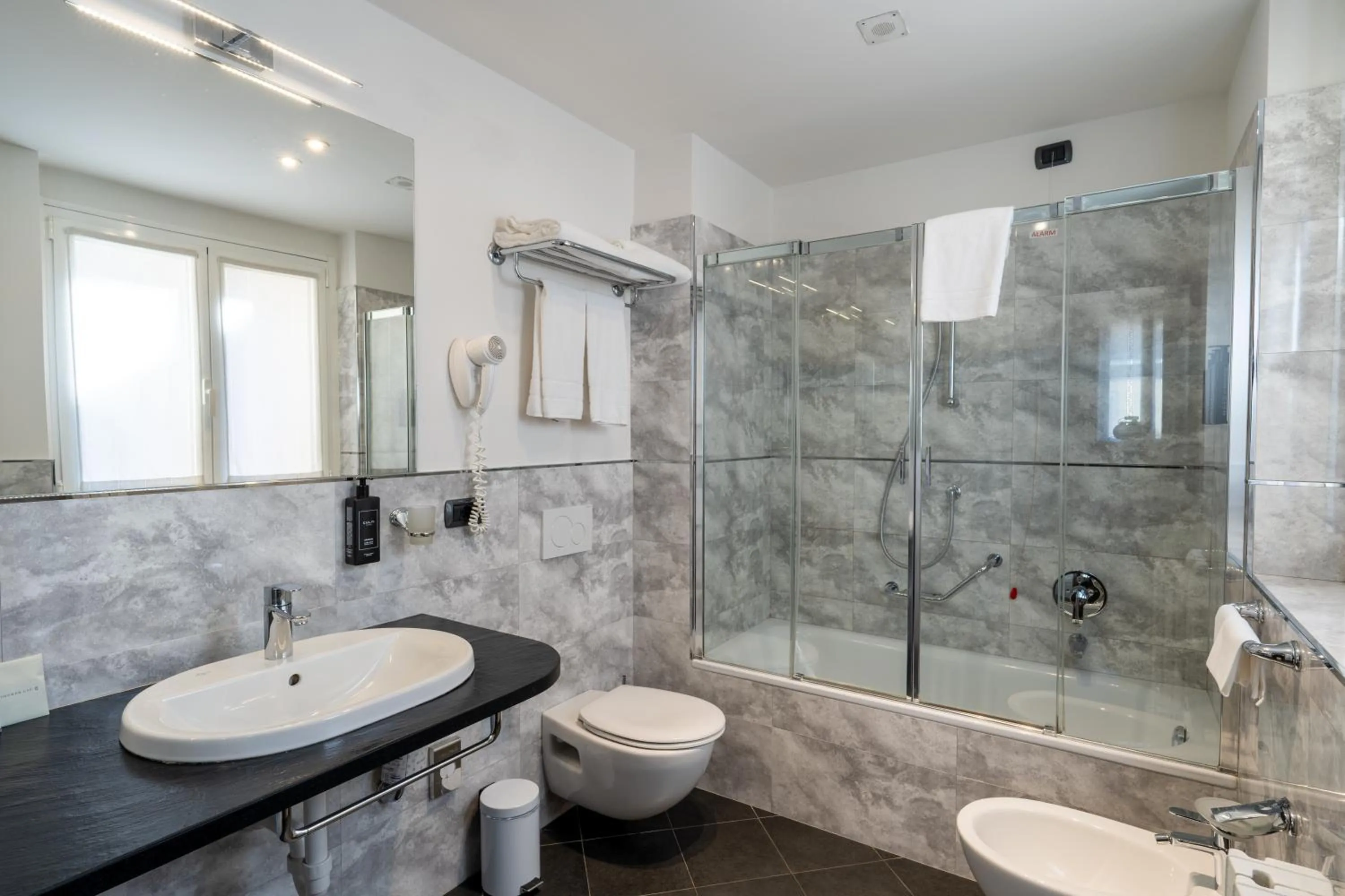 Bathroom in Hotel Regina