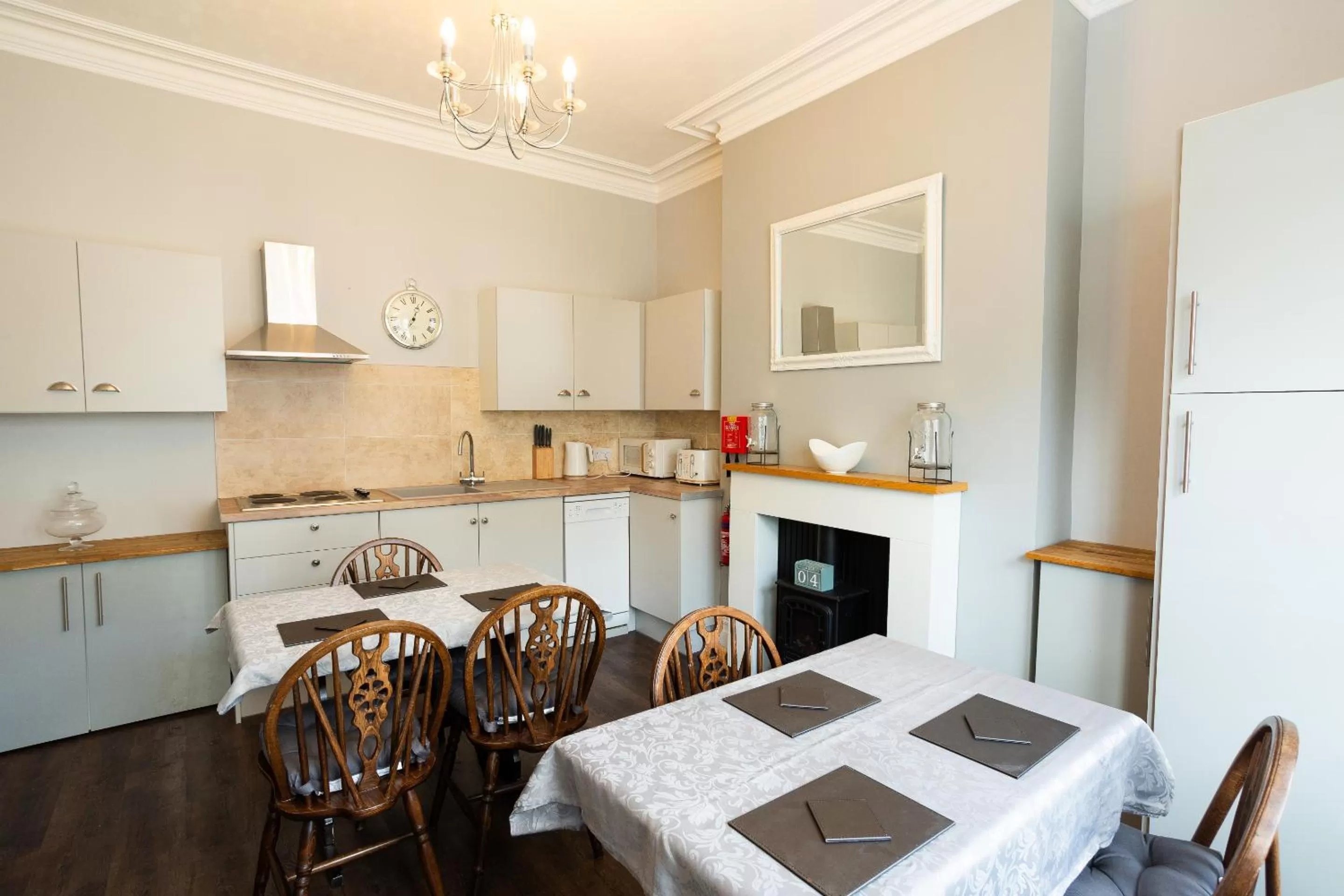 Kitchen or kitchenette in The Sea Lynn