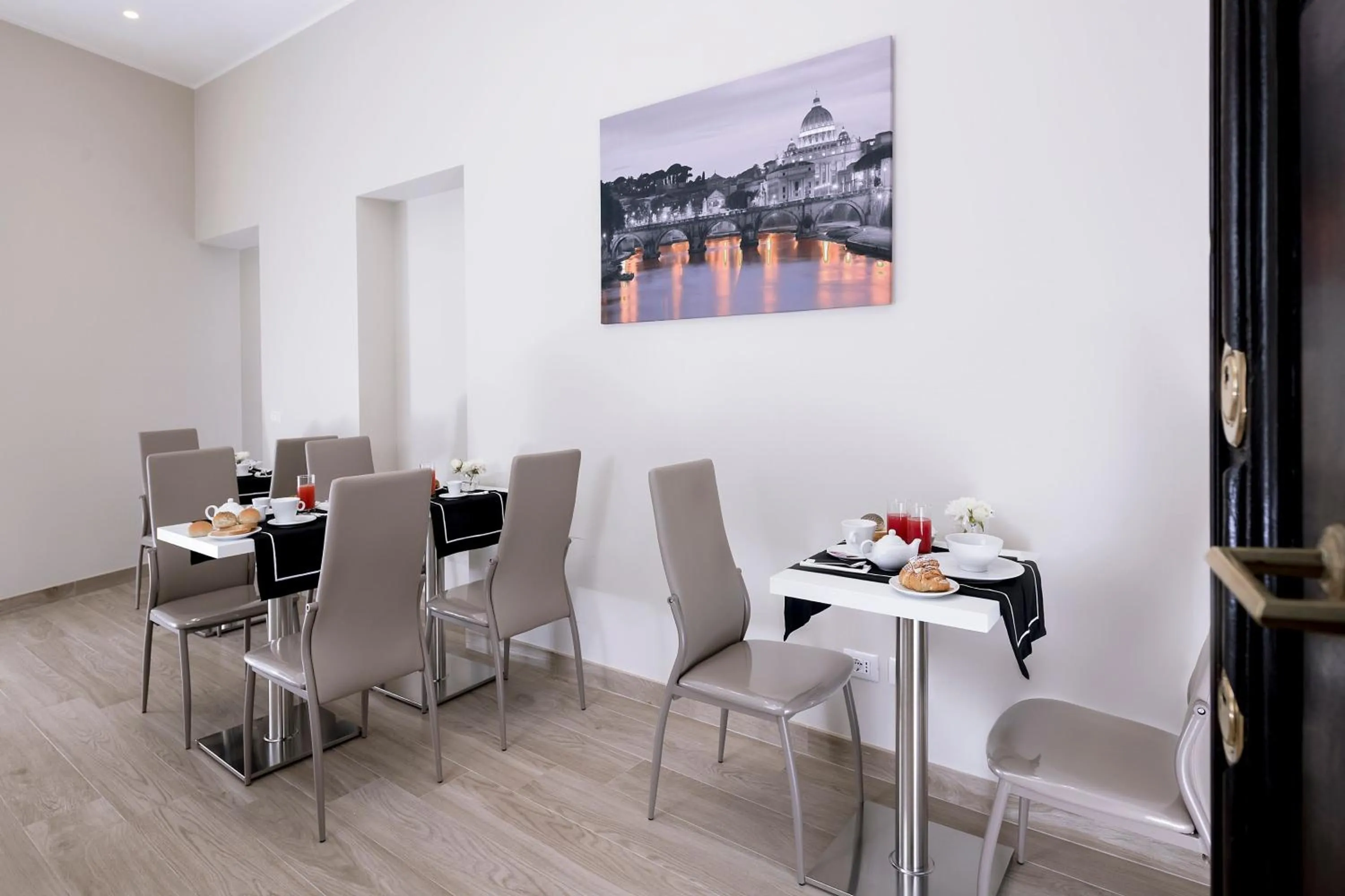 Dining area in St. Peter Fortytwo