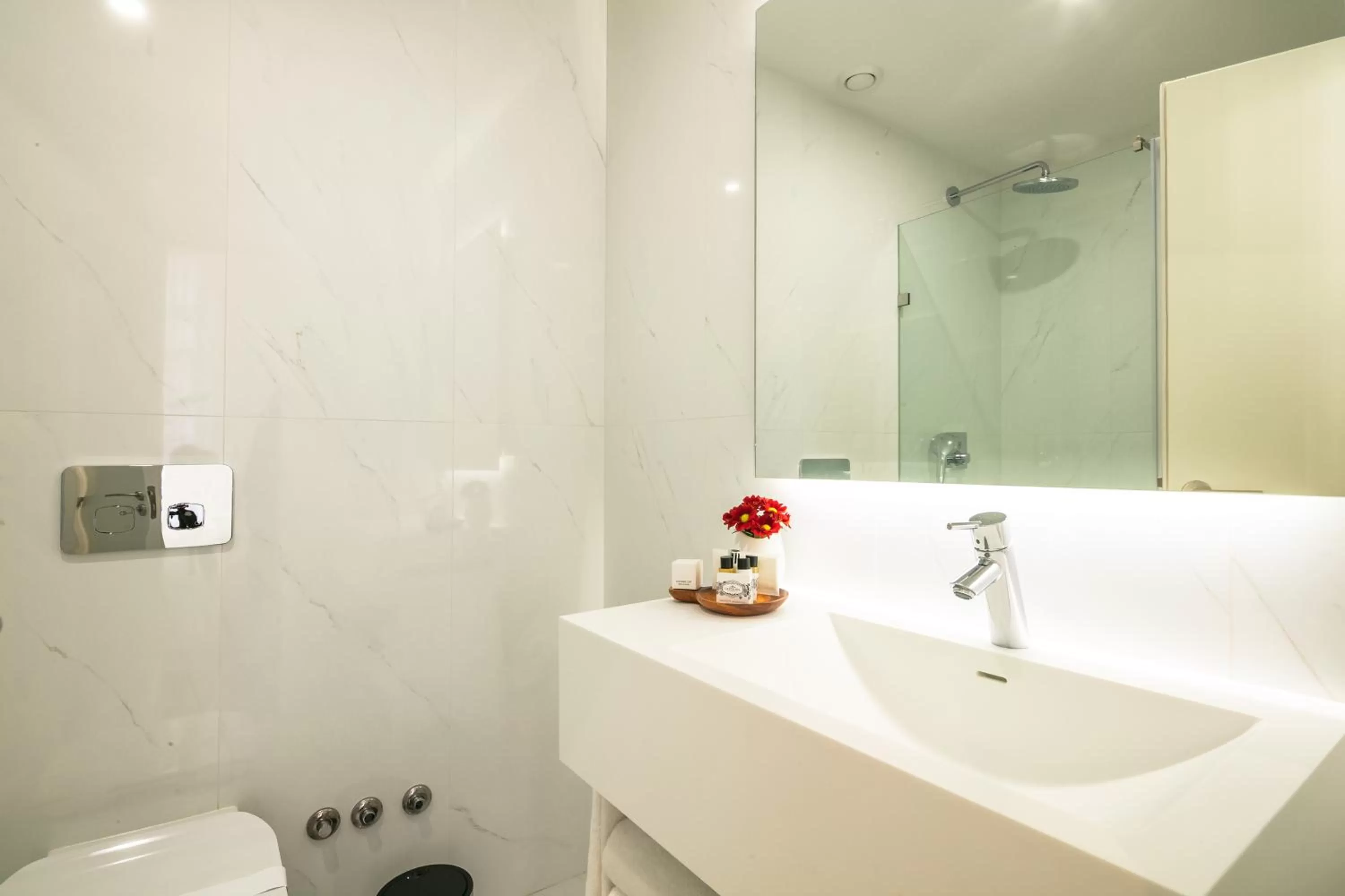 Bathroom in Porto River Infante