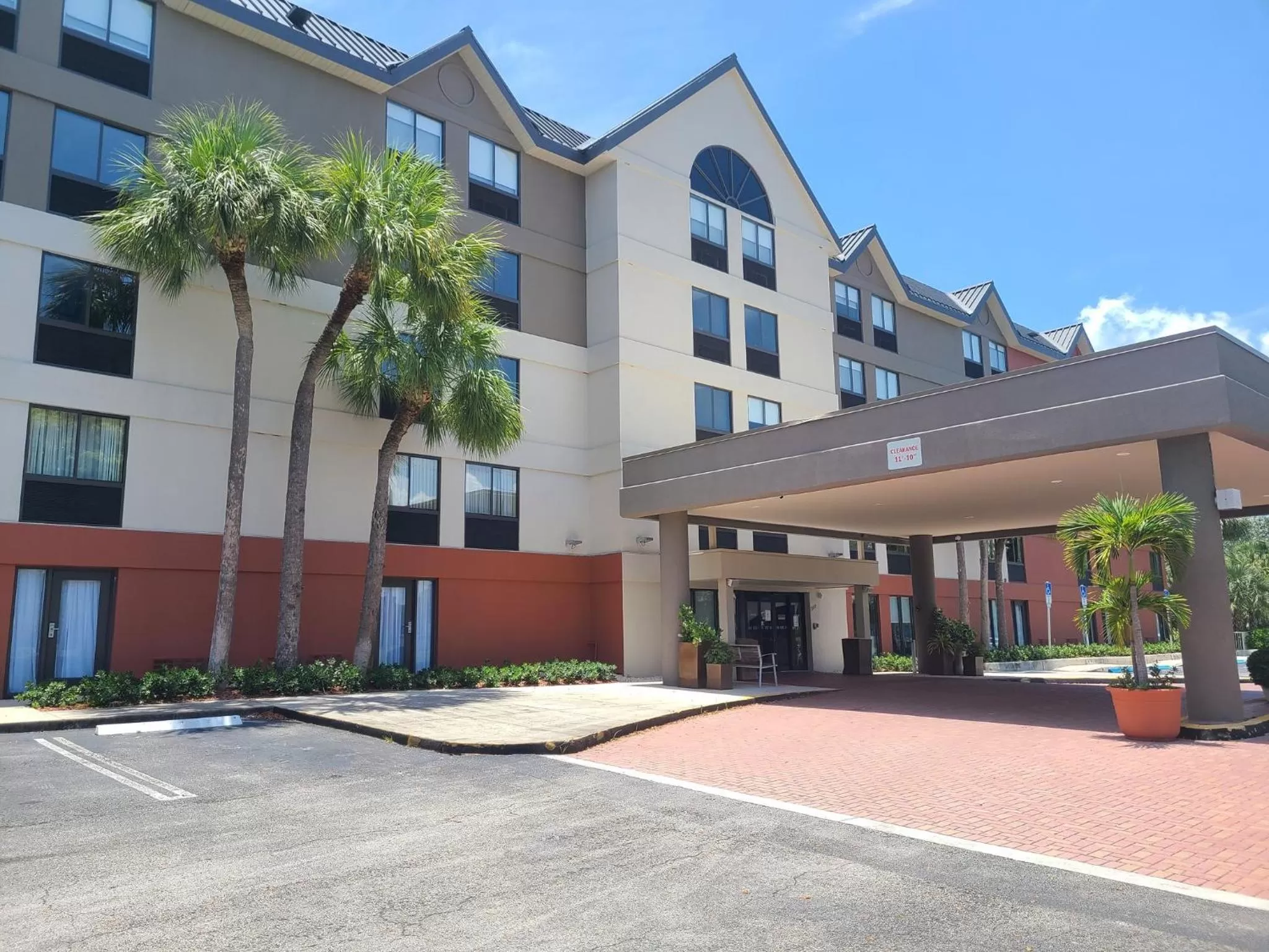 Property building in Holiday Inn Express Fort Lauderdale North - Executive Airport by IHG