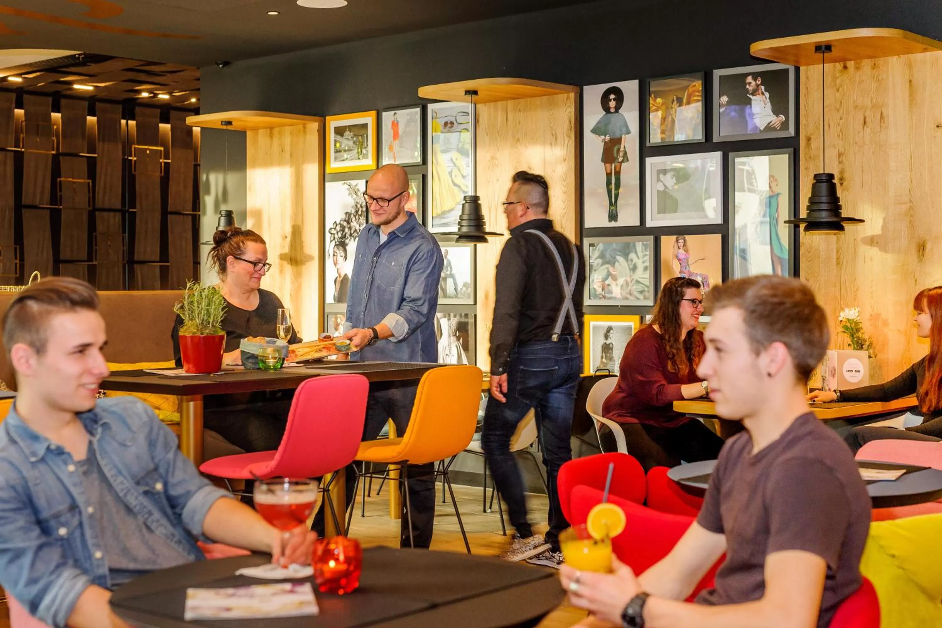 People in MERCURE Hotel Berlin Wittenbergplatz