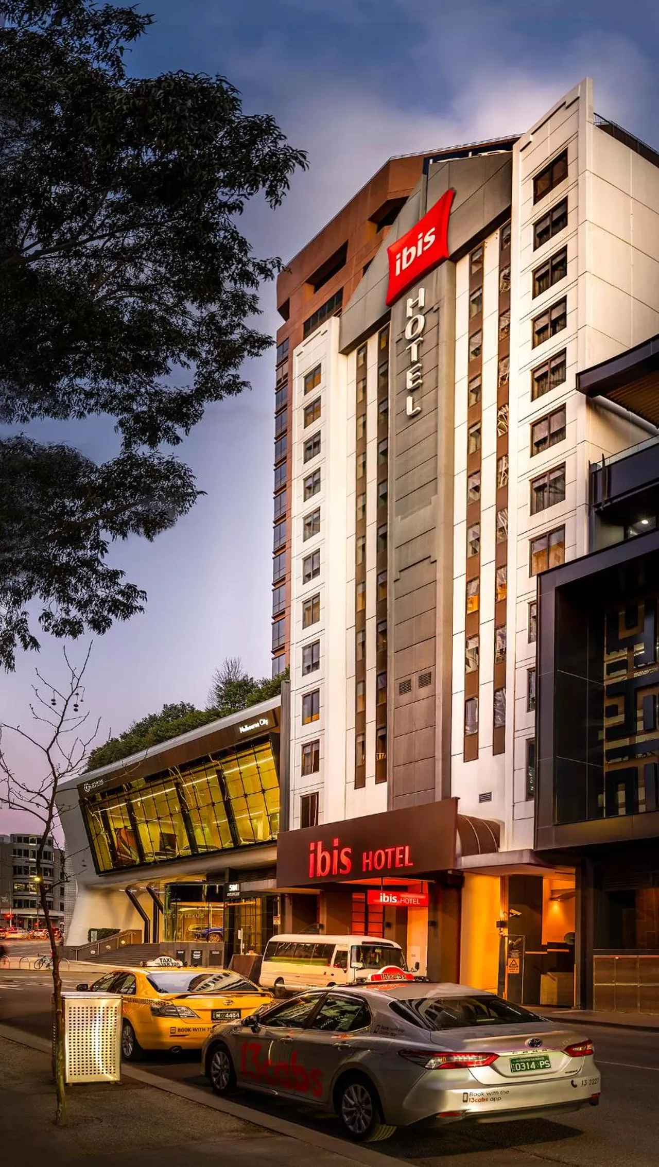 Property building in ibis Melbourne Hotel and Apartments