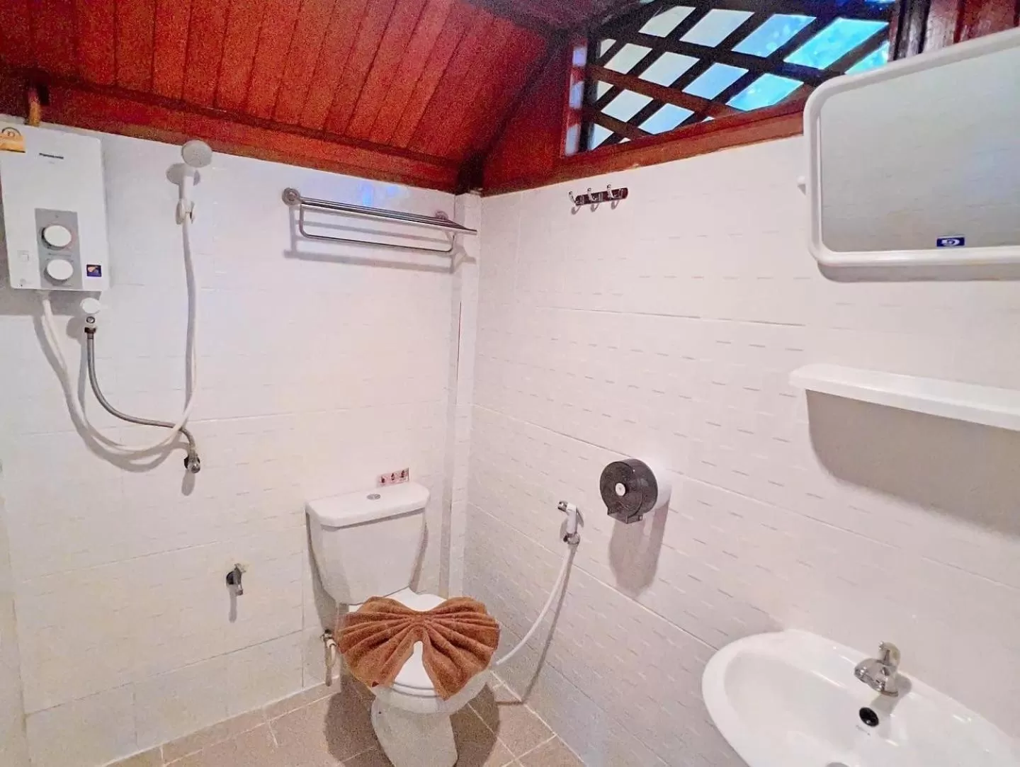 Wooden Cottage Garden View Double Bed in Diamond Beach Resort