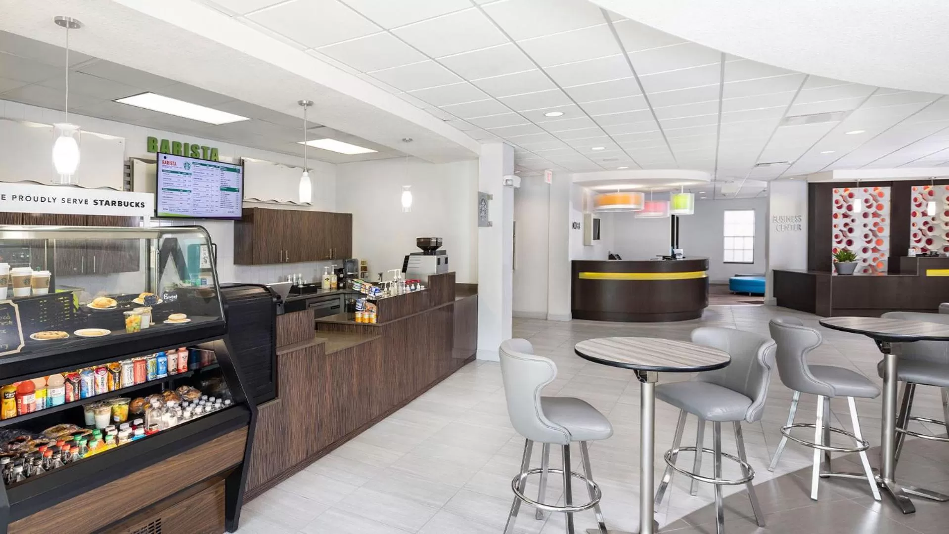 Restaurant/places to eat in Avanti International Resort