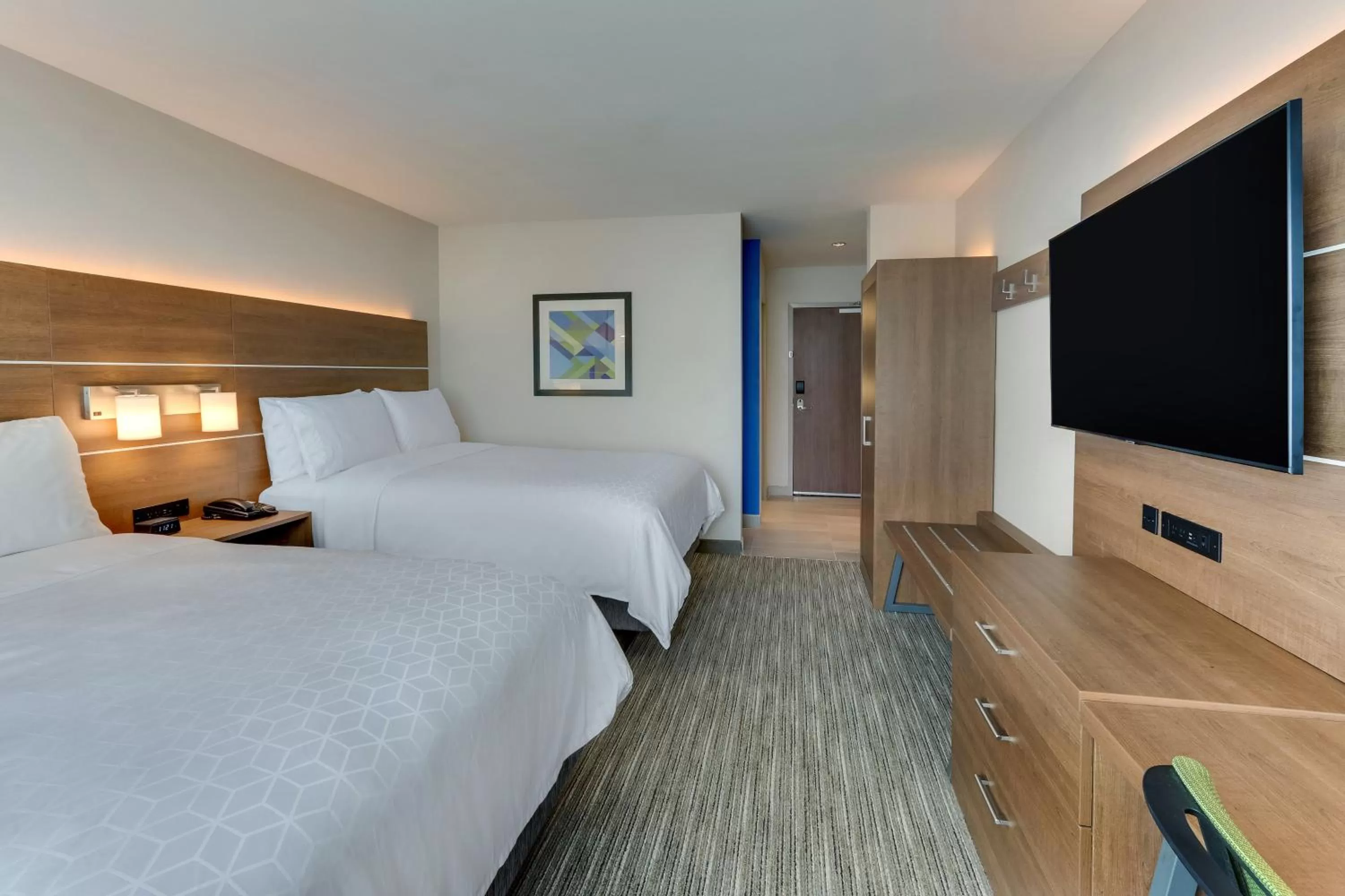 Photo of the whole room, Bed in Holiday Inn Express & Suites - Dawsonville by IHG