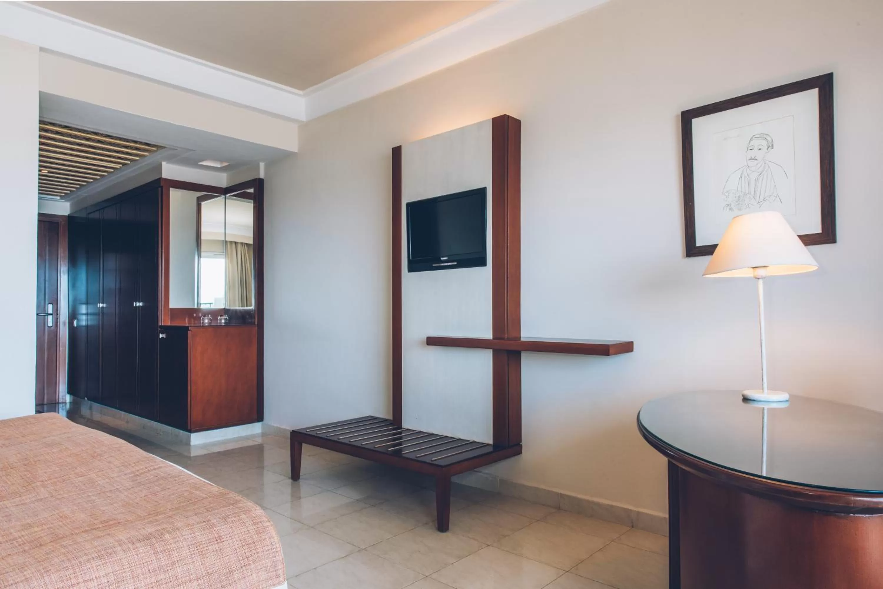 Photo of the whole room, Bed in Iberostar Selection Royal El Mansour