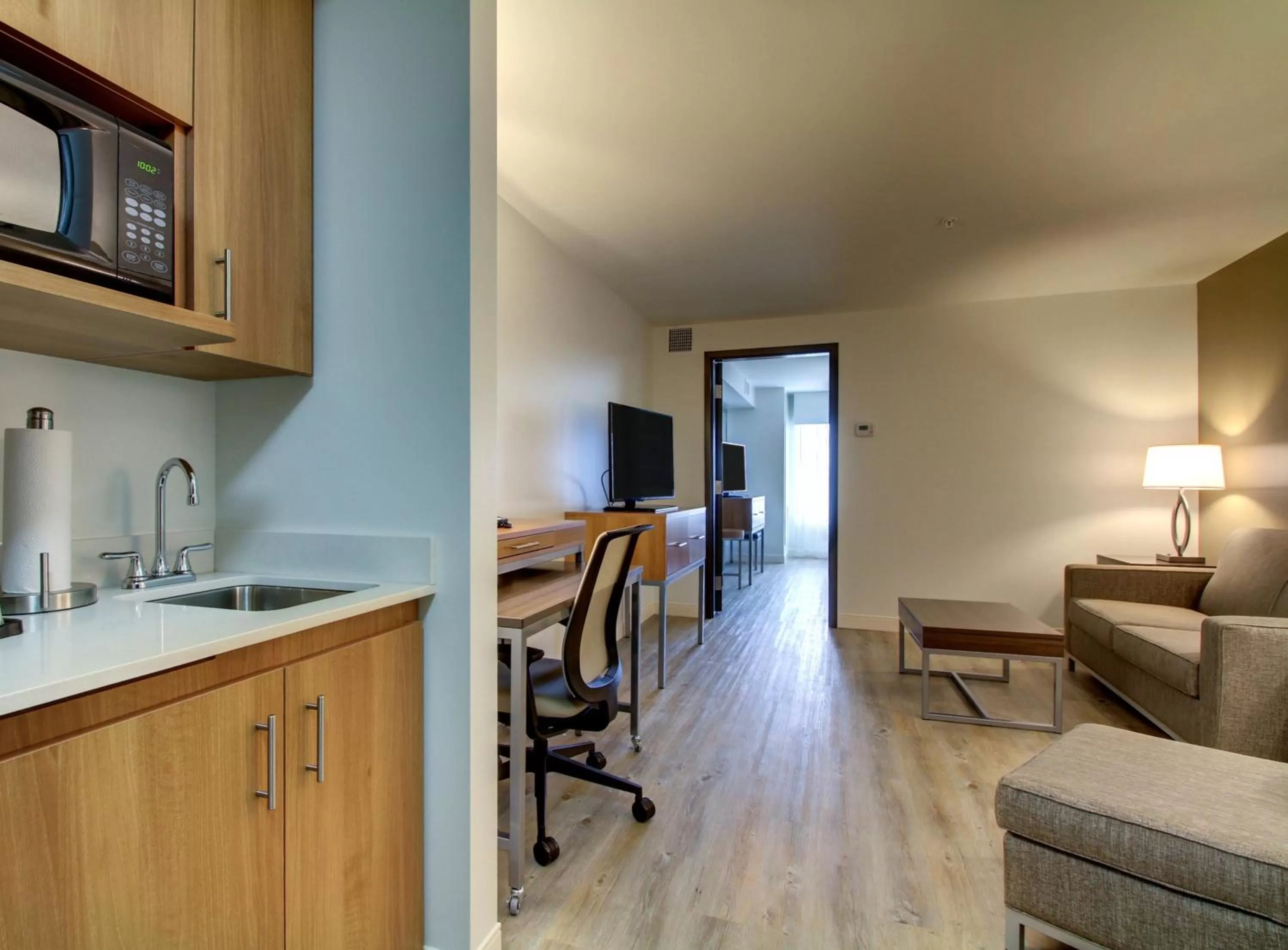 Photo of the whole room in Holiday Inn & Suites Peoria at Grand Prairie by IHG