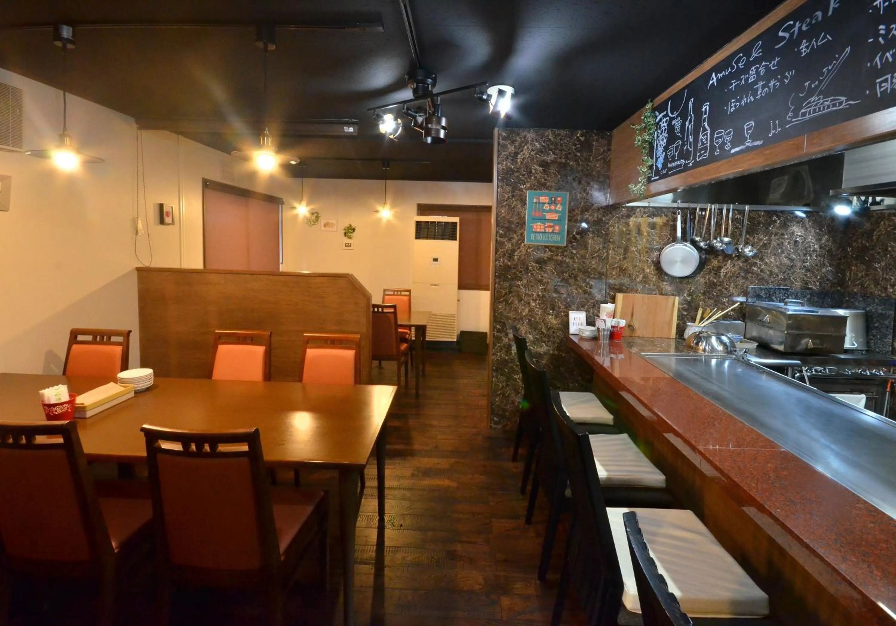 Restaurant/places to eat in Omura Central Hotel