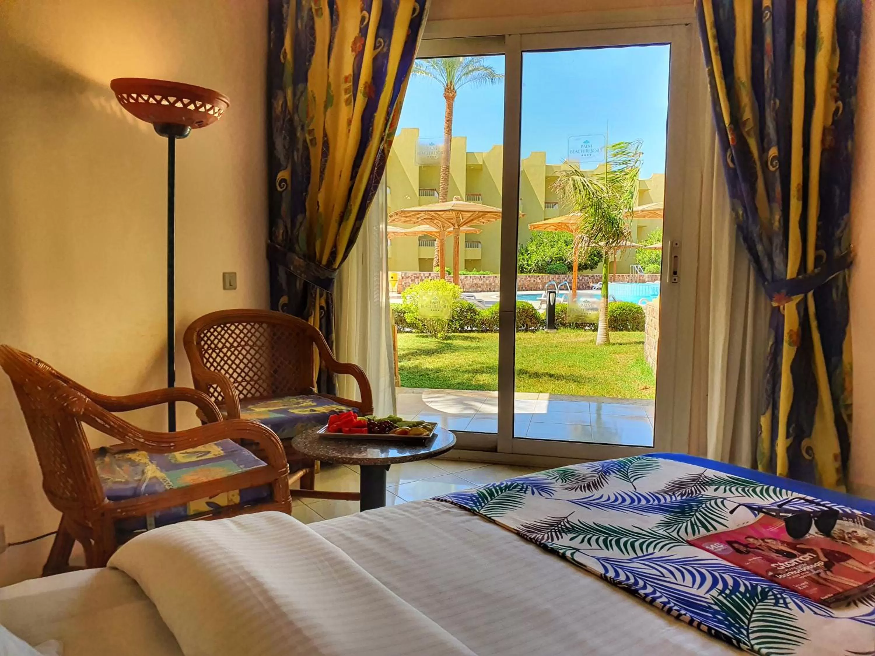 Bed in Palm Beach Resort Families and Couples only