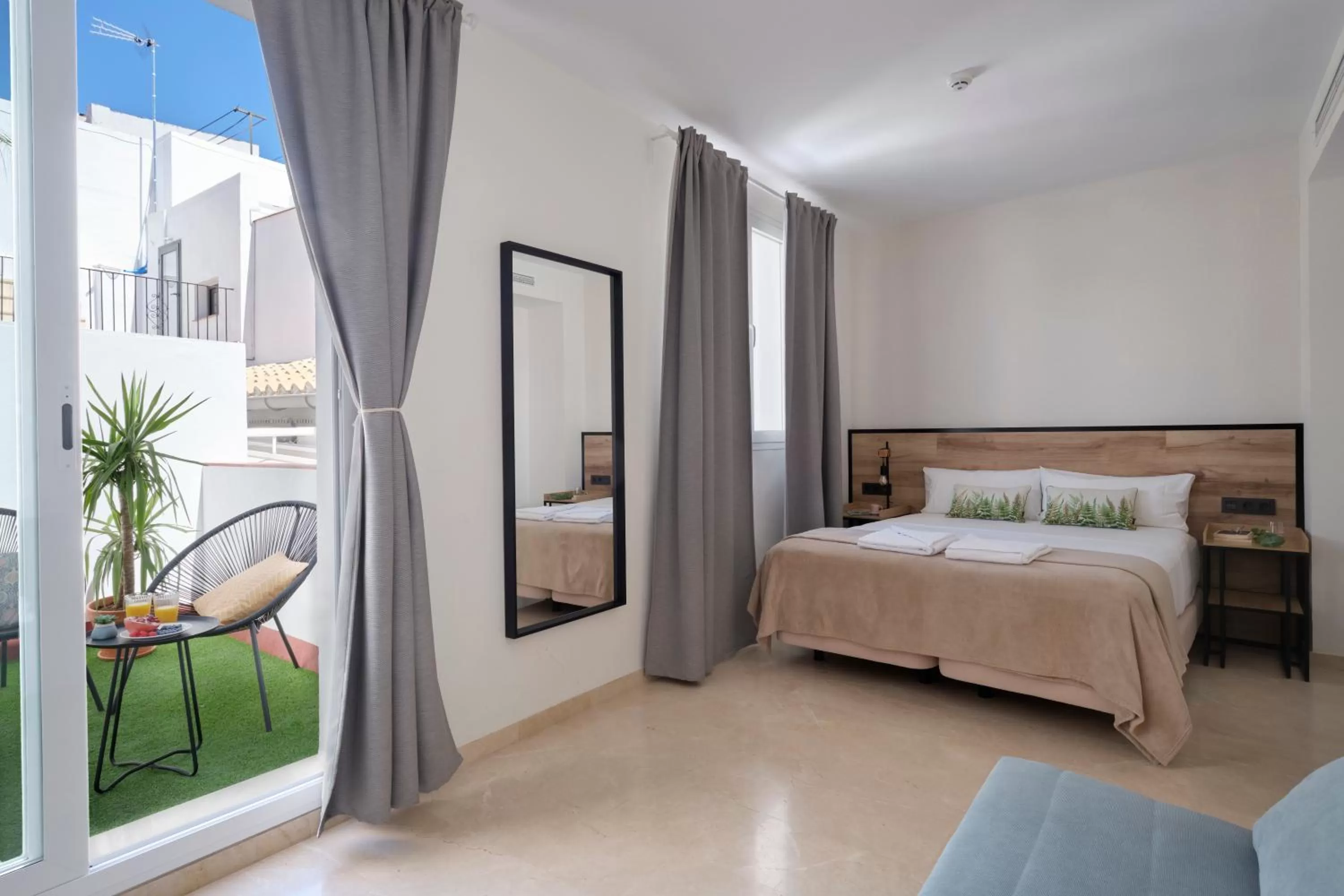 Bedroom, Bed in Sweet Sevilla Suites