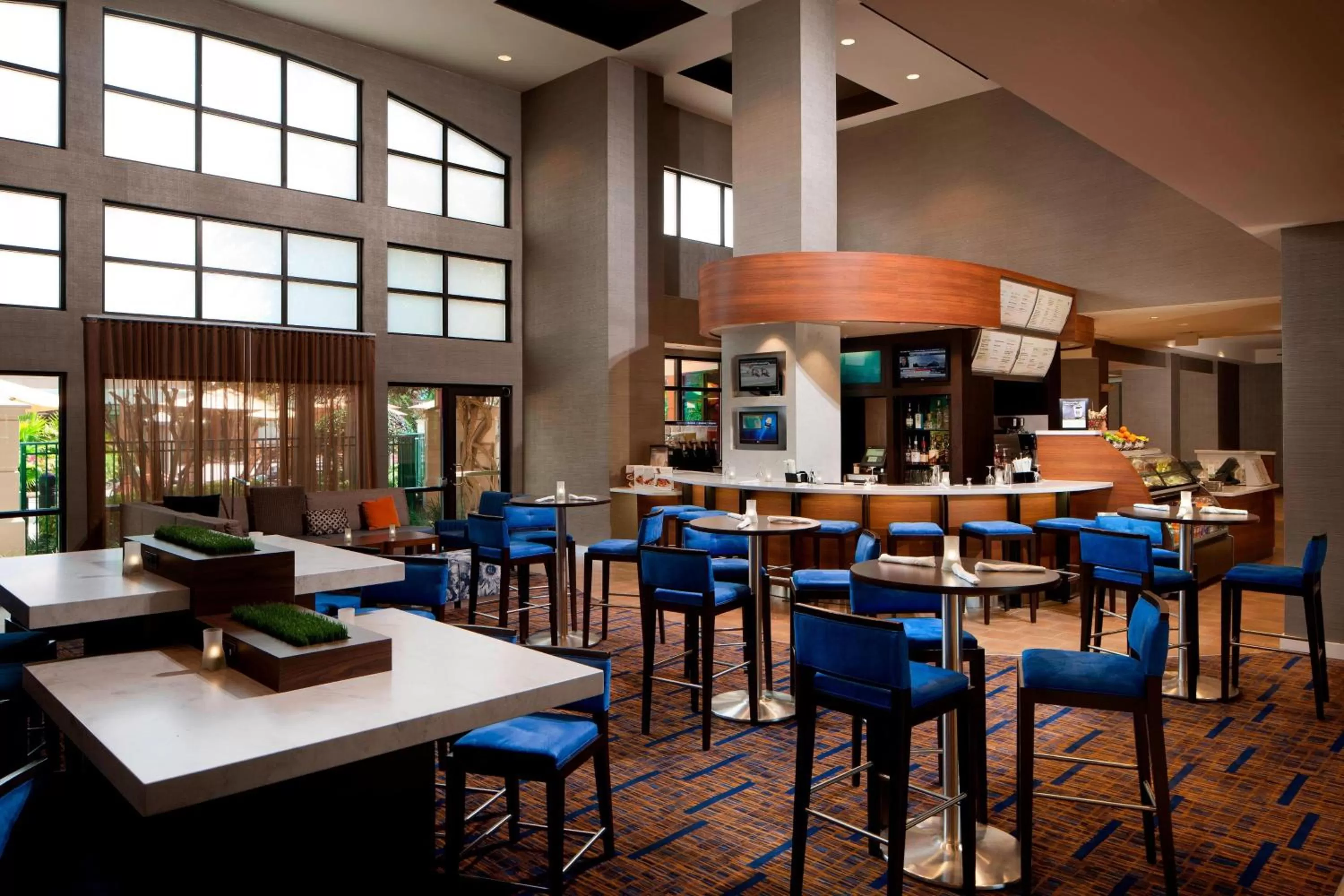 Restaurant/places to eat in Courtyard by Marriott Orlando Lake Buena Vista in the Marriott Village