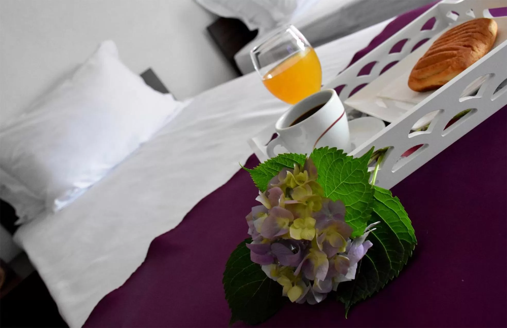 Bed in Hotel and winery LOZAR