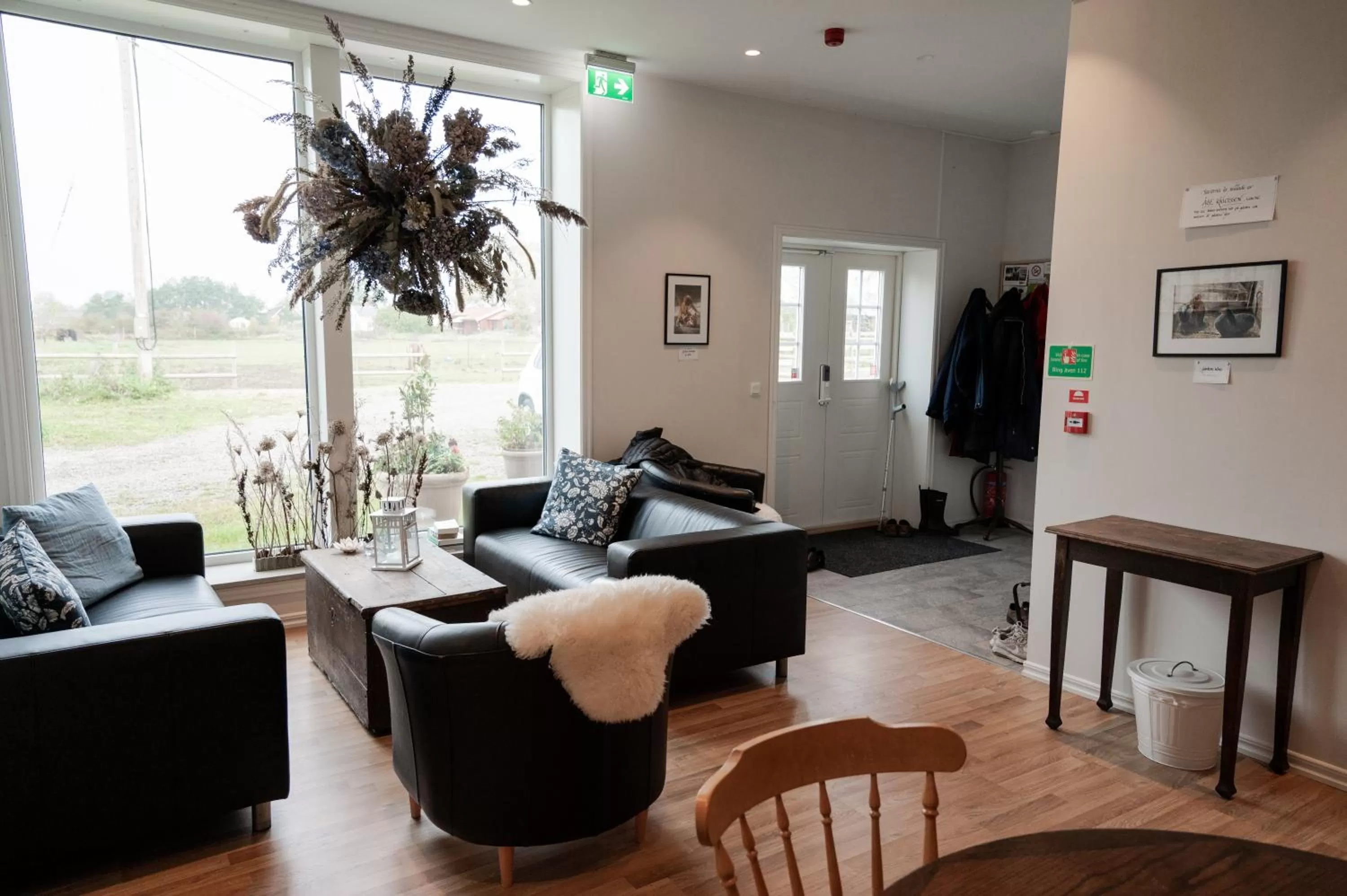 Property building, Seating Area in Ölands Yoga Studio & Islandshästar, Stugor & Rum