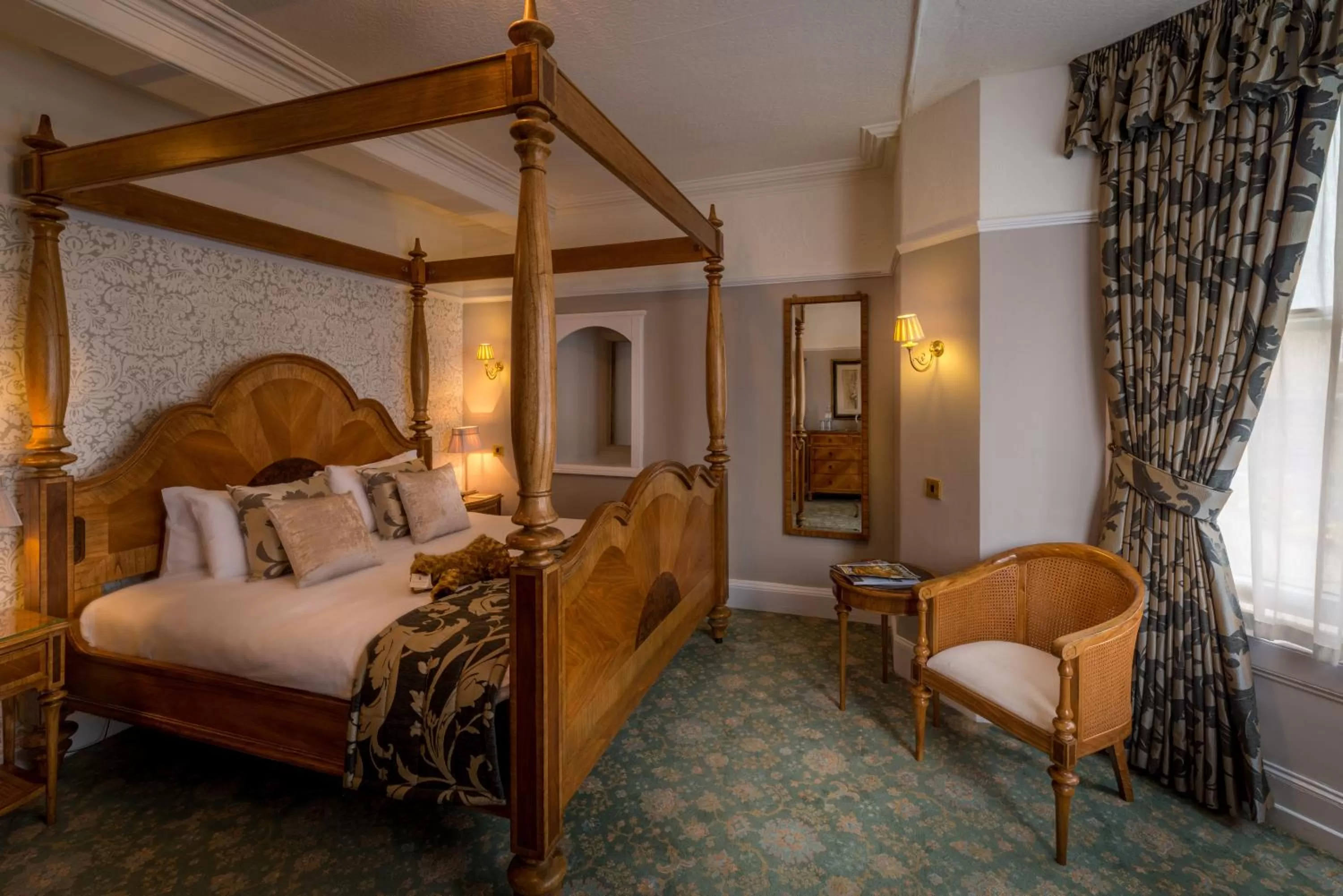 Photo of the whole room, Bed in Old Hall Hotel