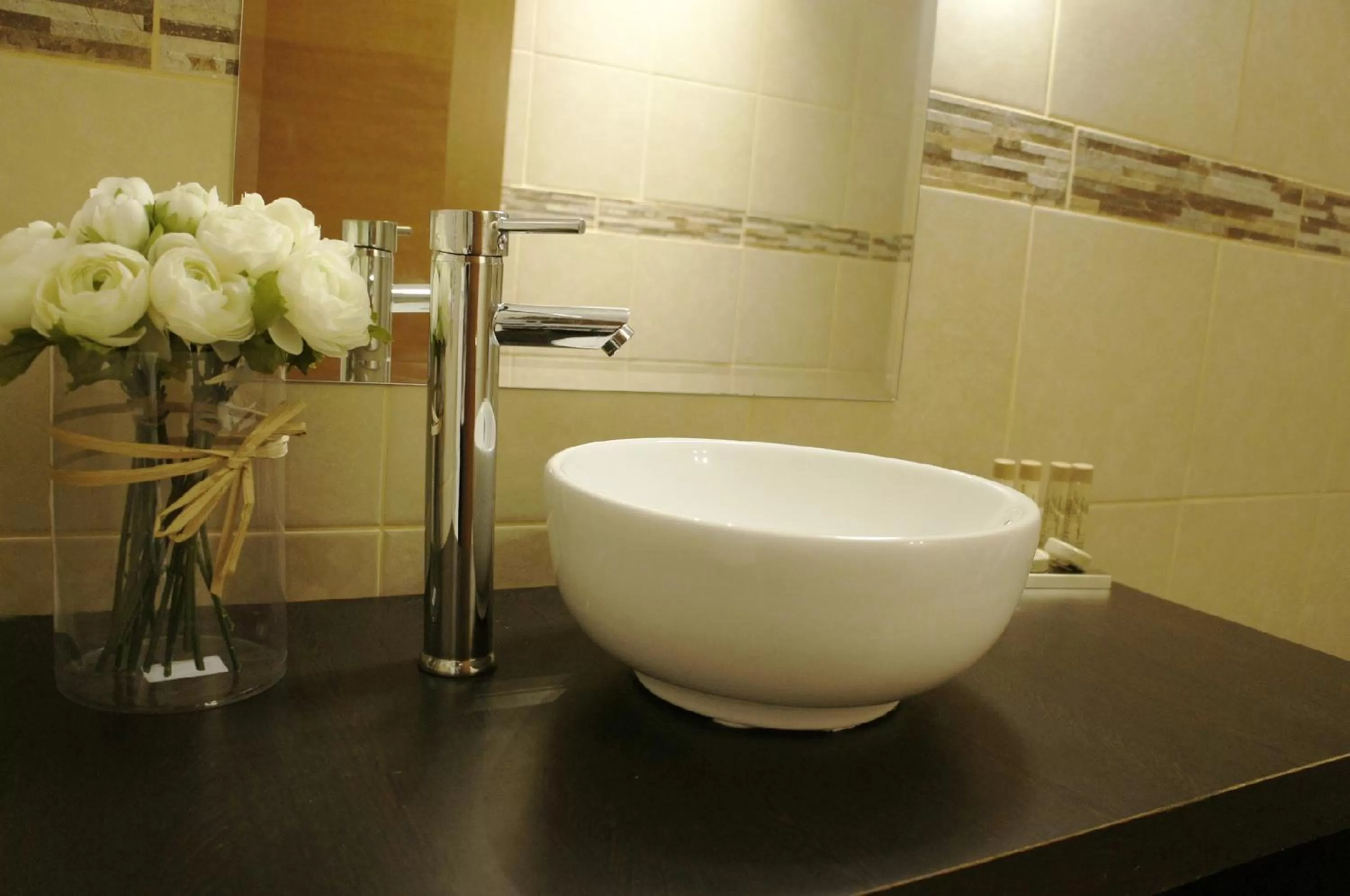 Bathroom in Quiral Hotel Boutique