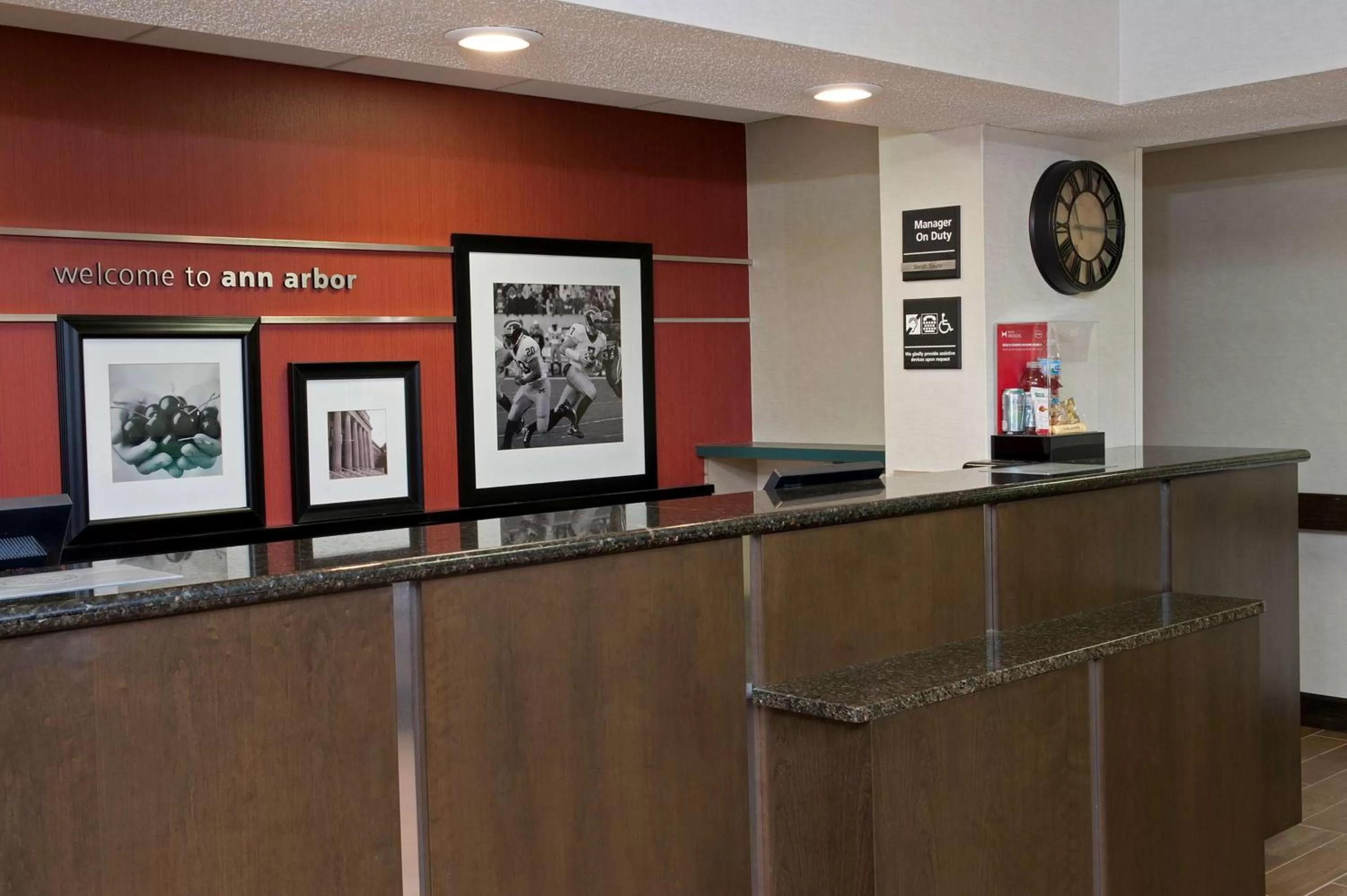 Lobby or reception in Hampton Inn Ann Arbor - North