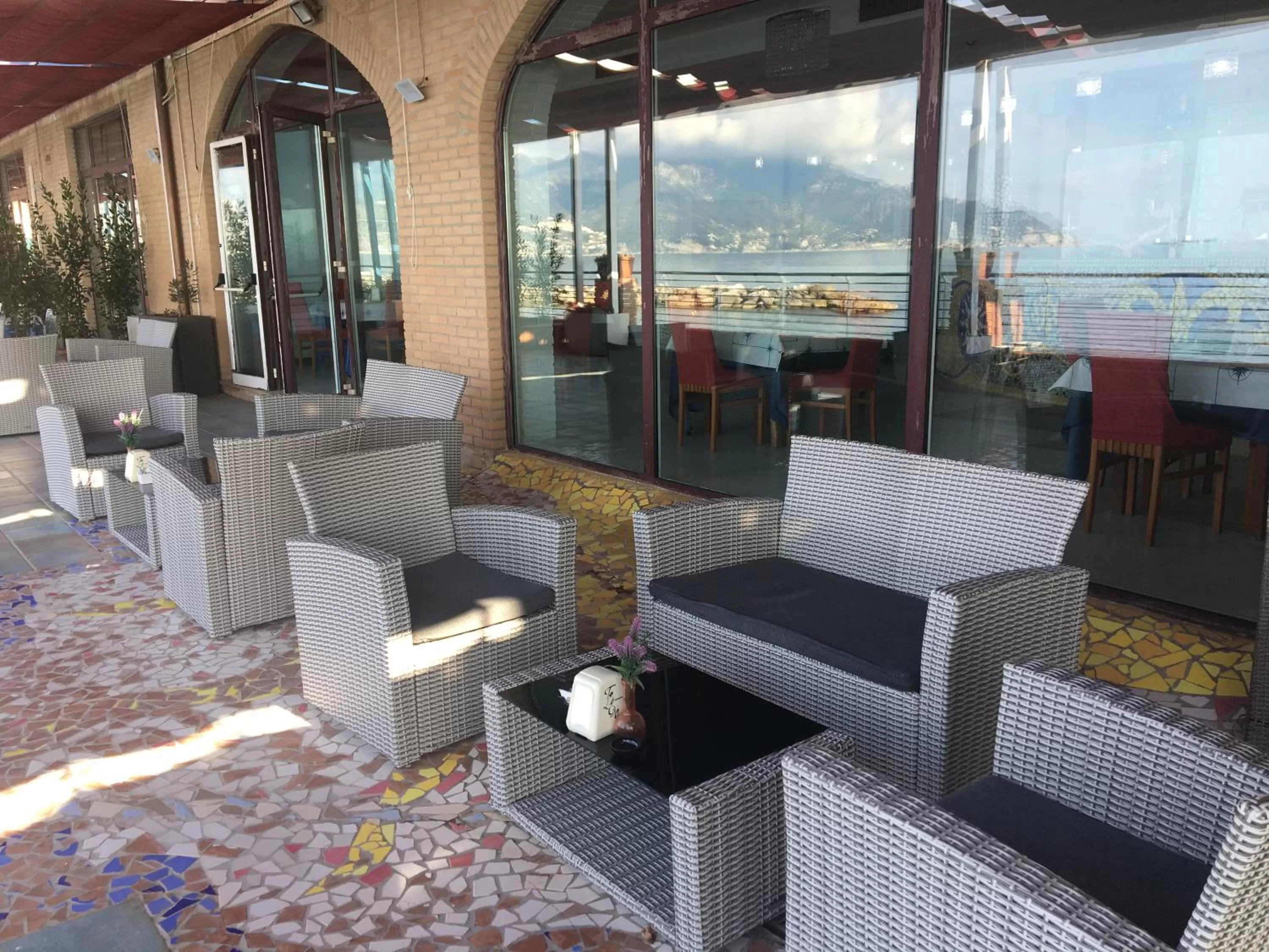 Patio in Hotel Centro Congressi Polo Nautico