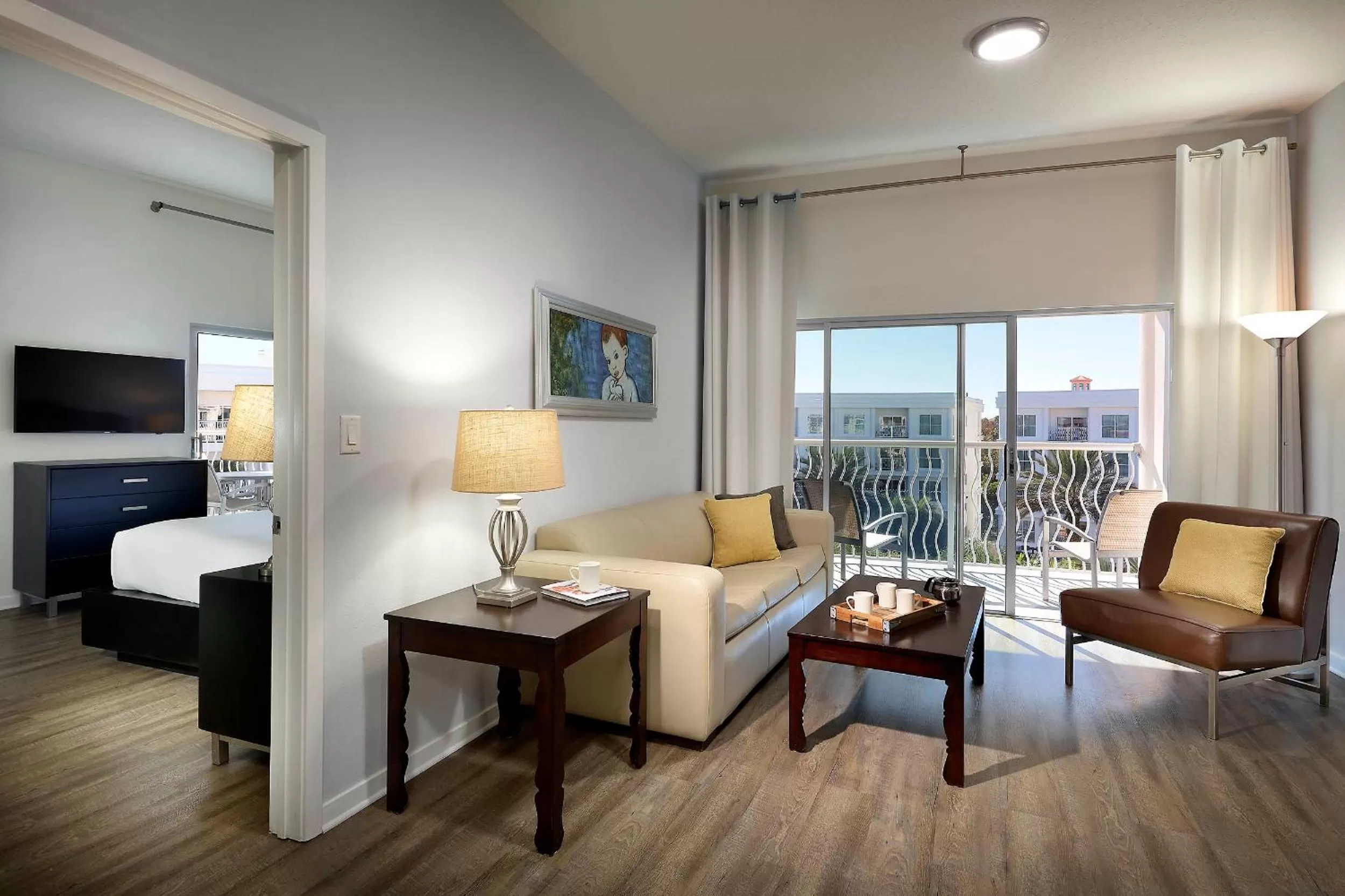 Living room, Bed in Meliá Orlando Celebration