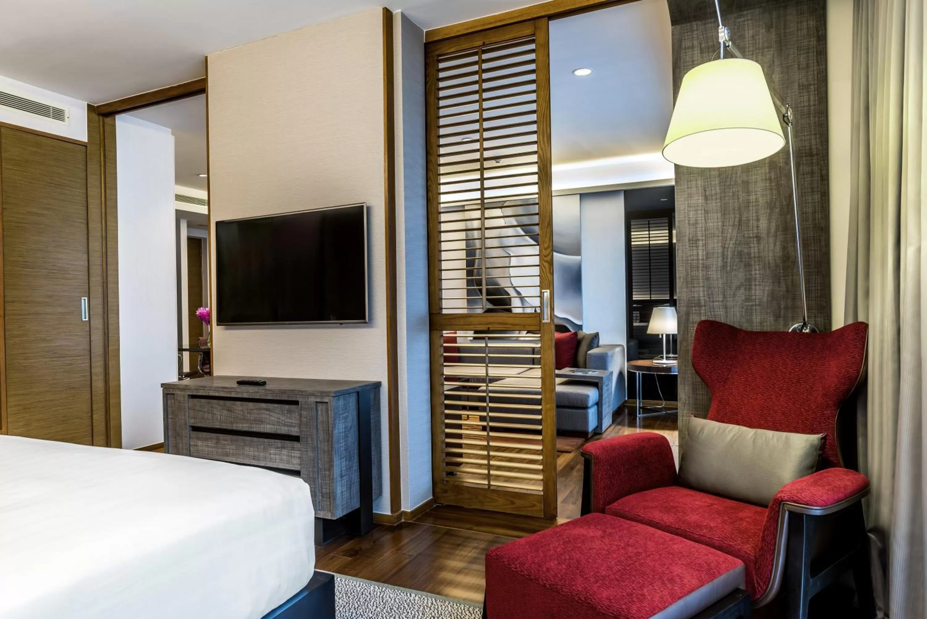 TV and multimedia, Bed in Pullman Bangkok King Power