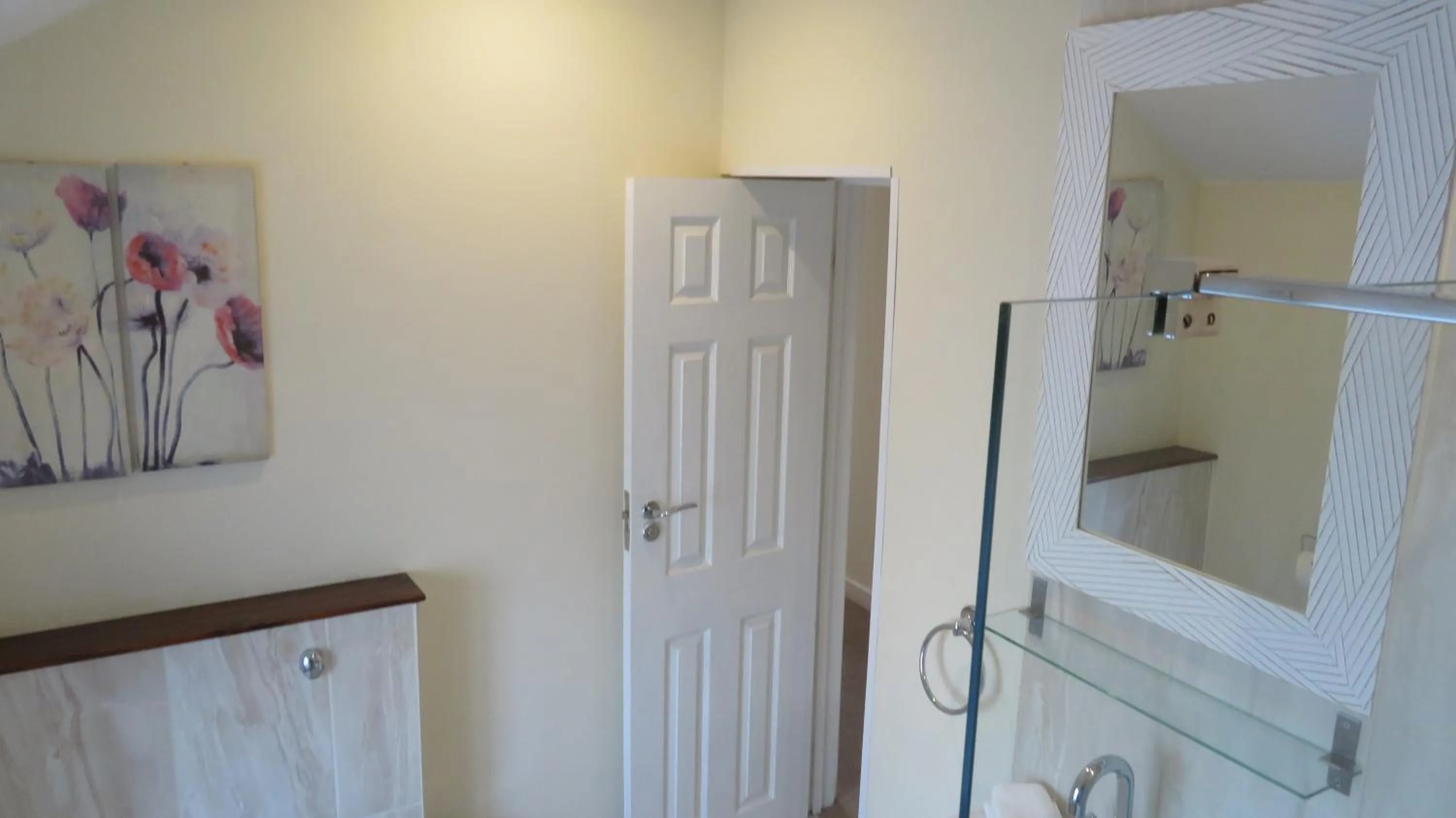 Bathroom in The Wheatsheaf