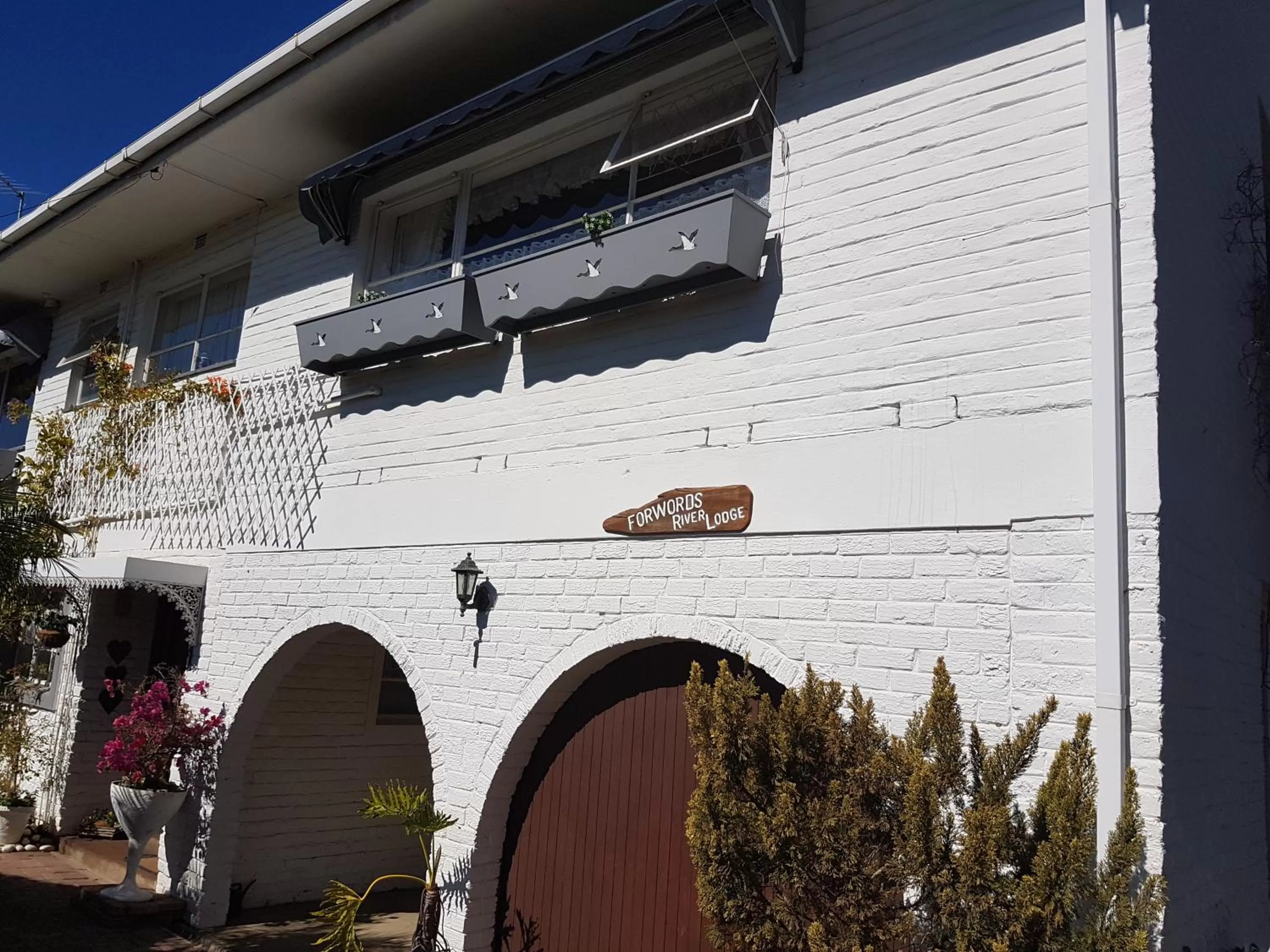 Forword's River Lodge