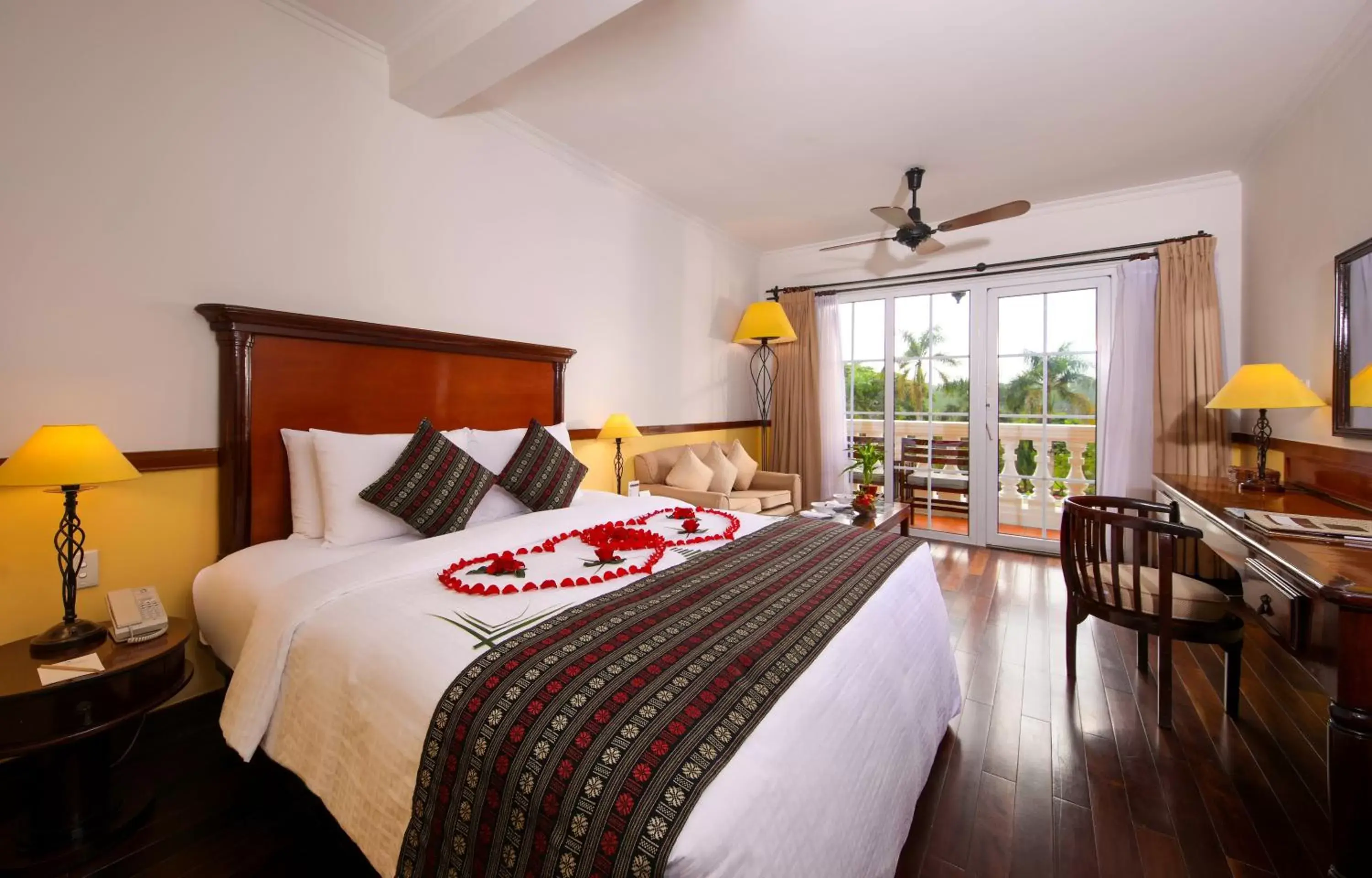 Deluxe King Room with Balcony in Victoria Can Tho Resort Deluxe King Room with Balcony in Victoria Can Tho Resort