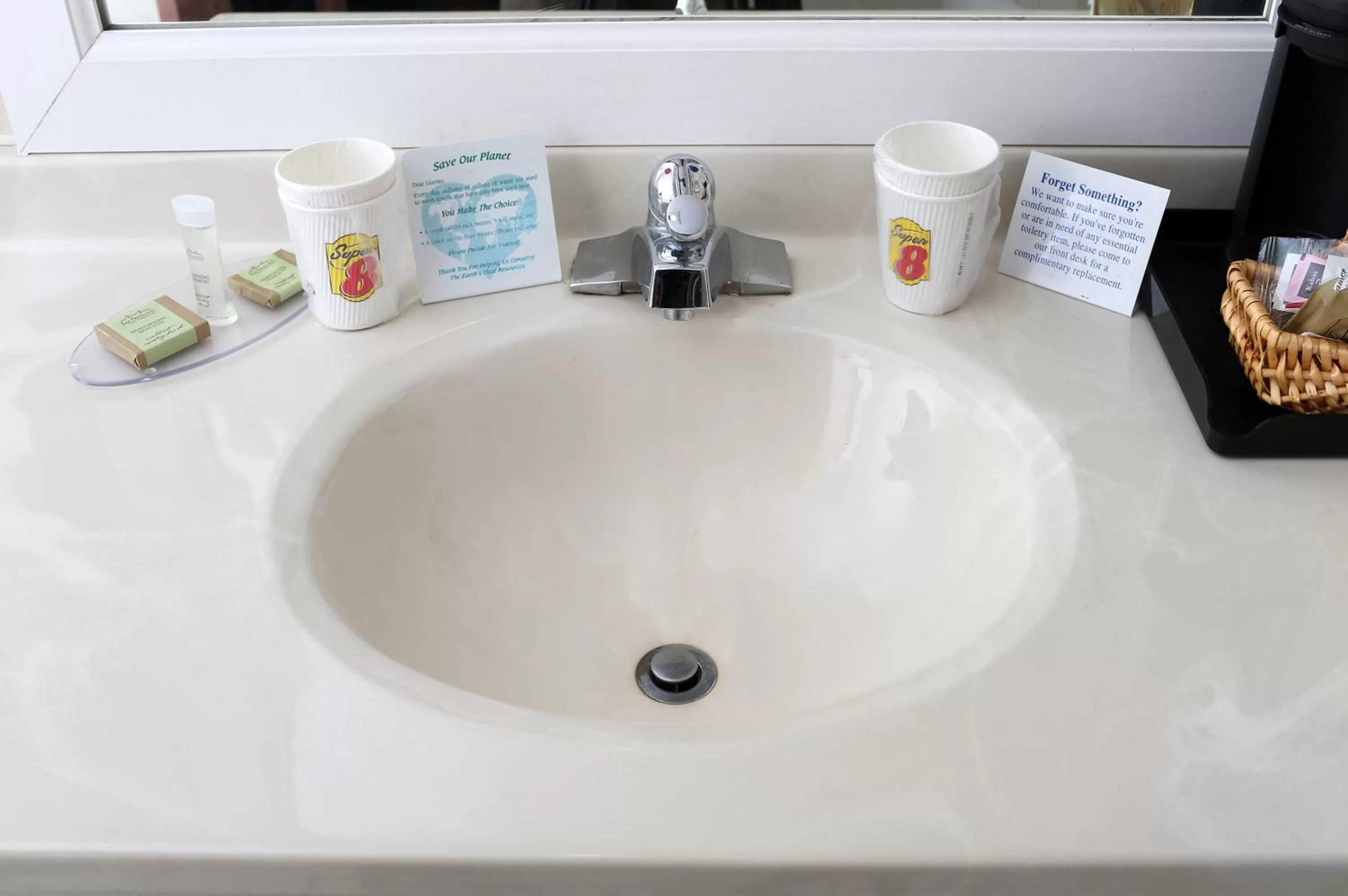 King Room - Non-Smoking in Super 8 by Wyndham Cornelia