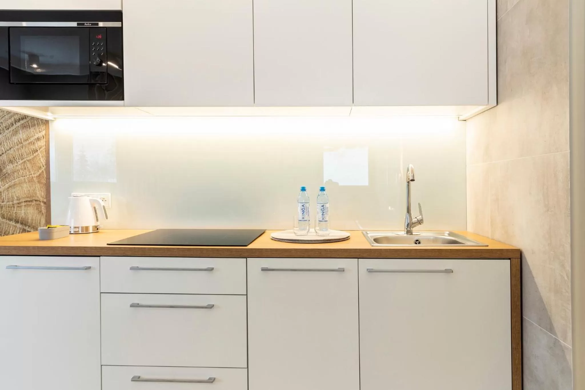 Kitchen or kitchenette in Royal Hill Residence