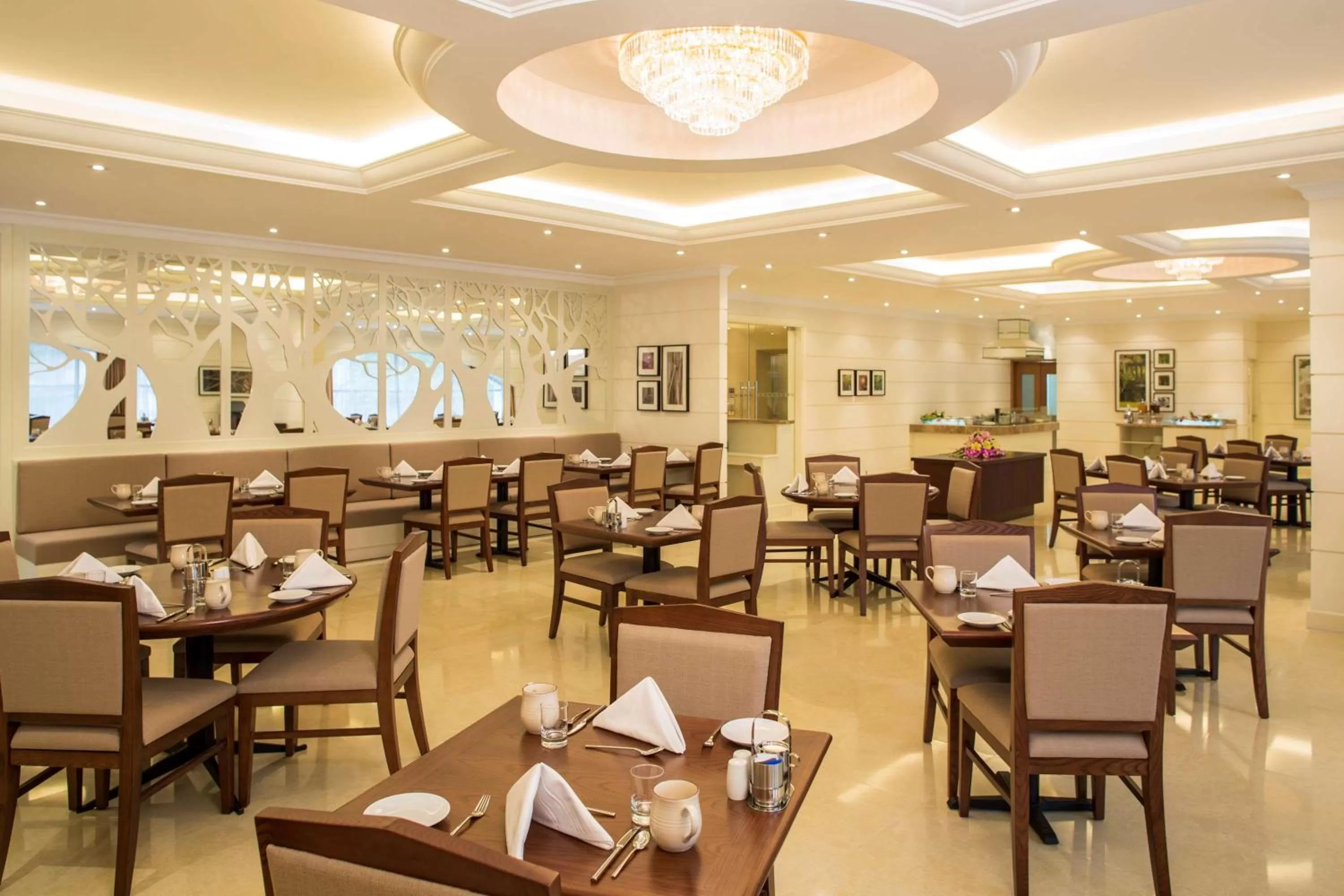 Restaurant/places to eat in Hilton Garden Inn Hanoi