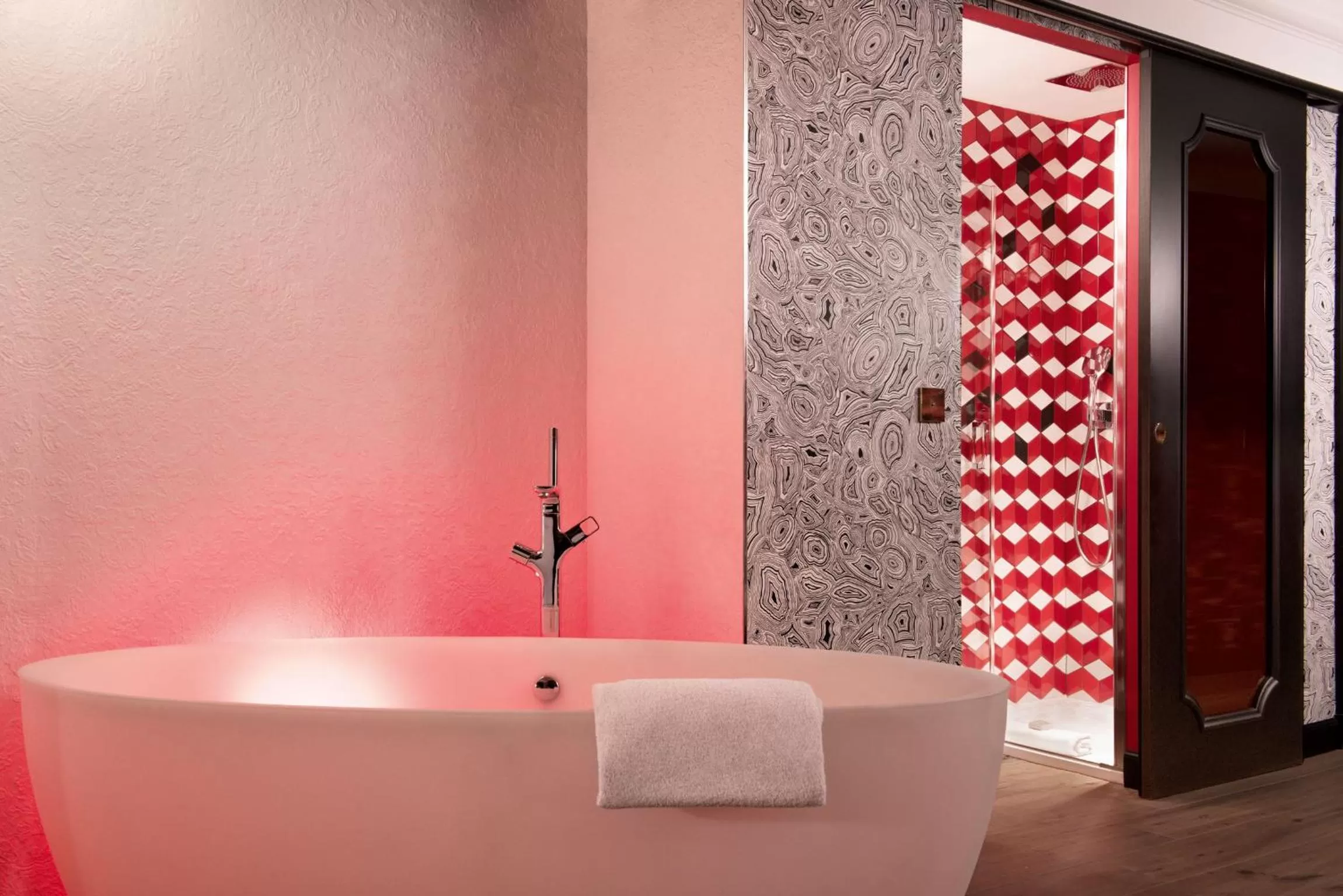 Bathroom in Idol Hotel