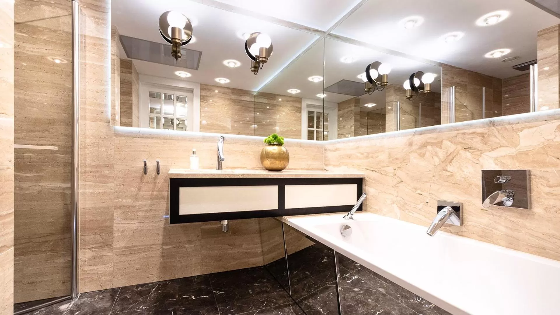 Bathroom in Ultra Marine by Zdrojowa