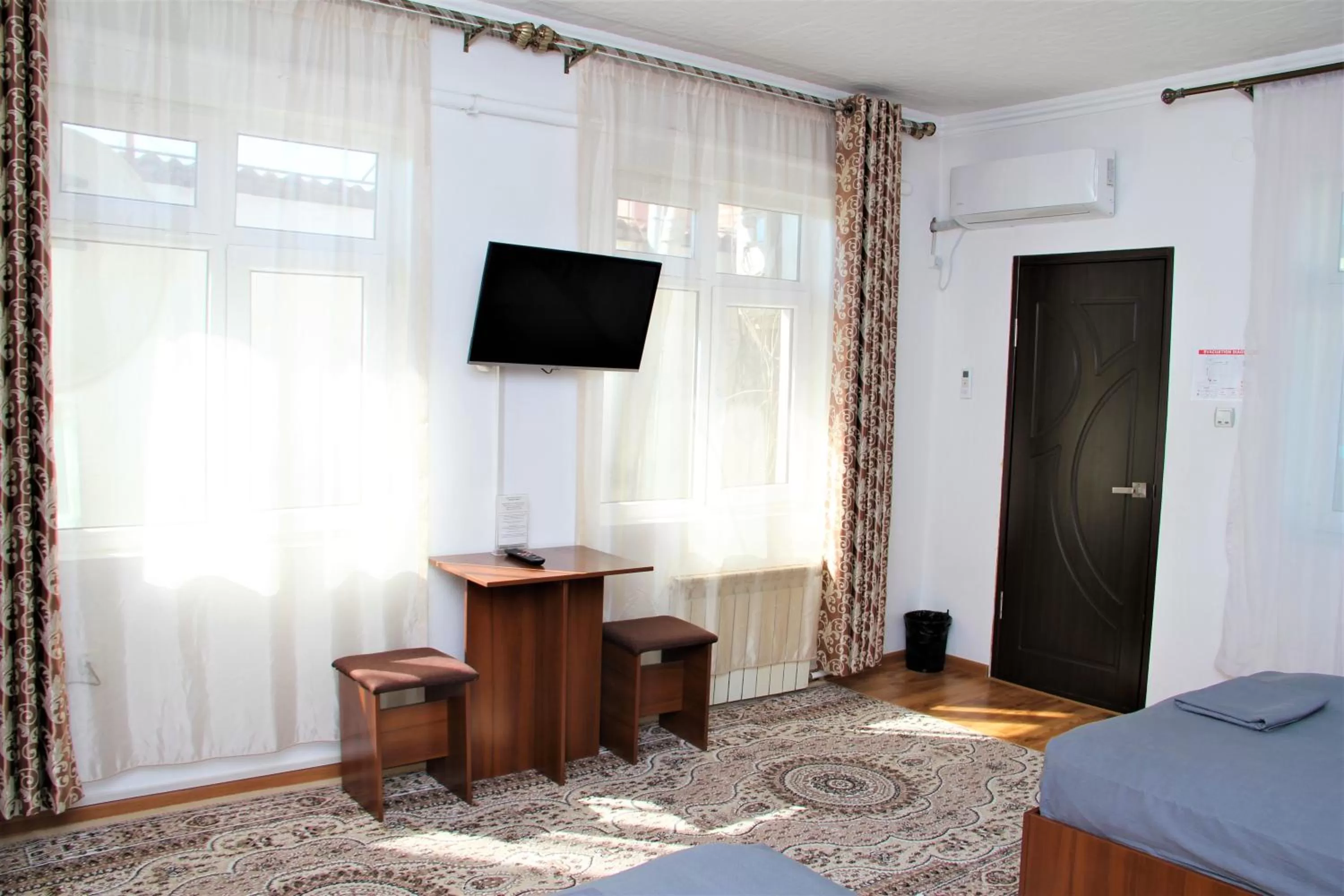 Bed in Anvar's Guests