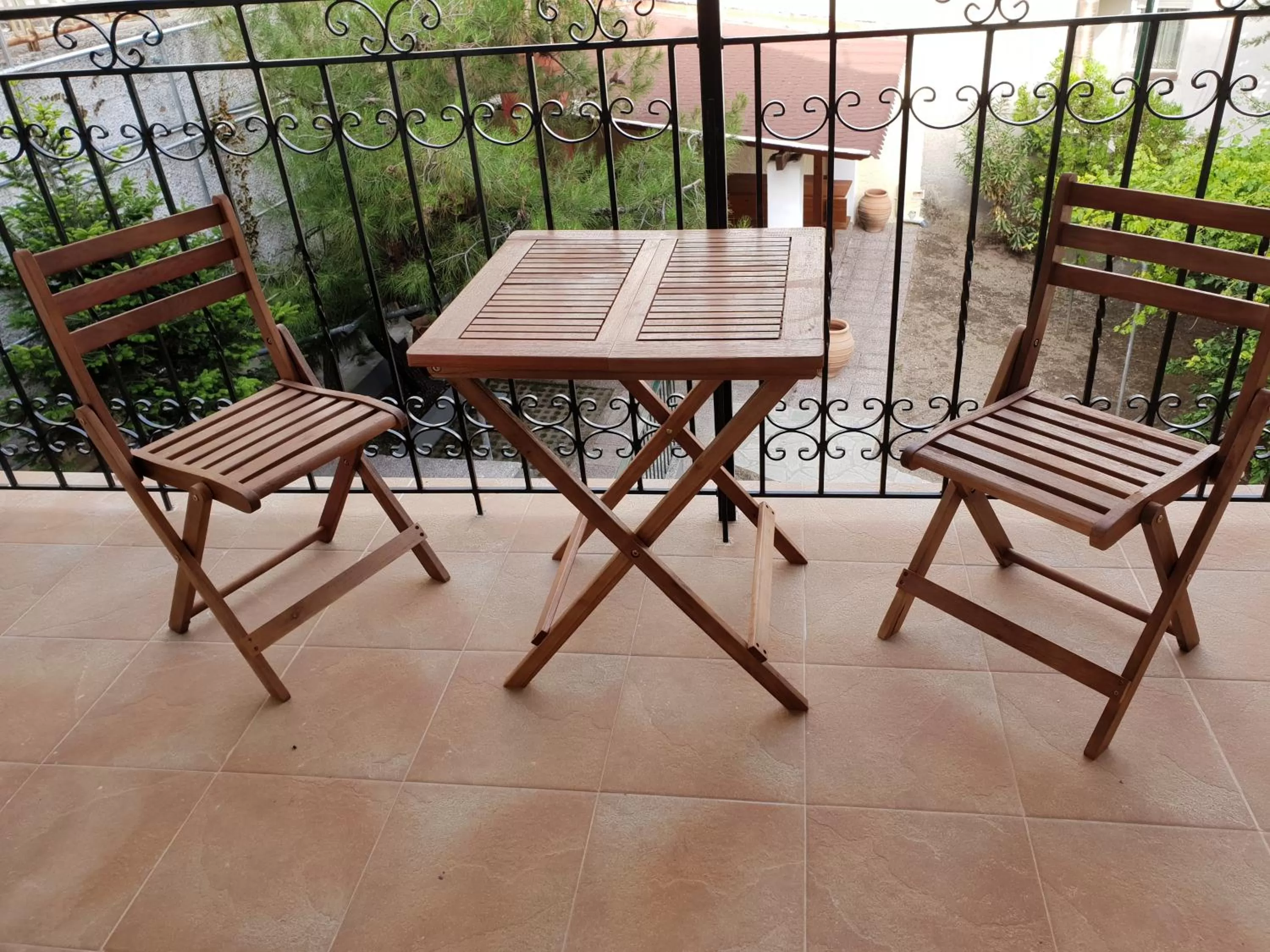 Balcony/Terrace in Mondeus Inn Luxury