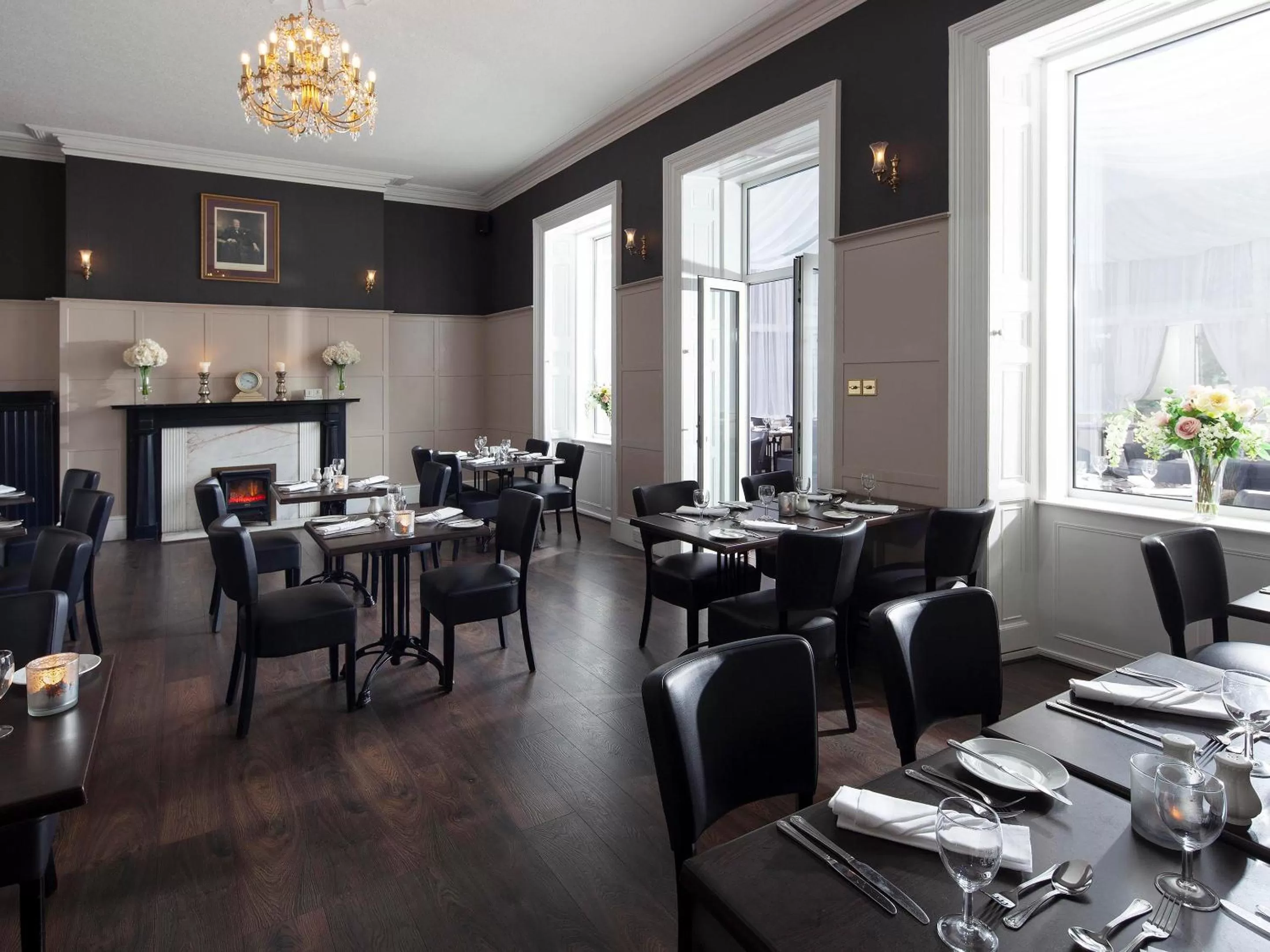 Restaurant/places to eat in Elfordleigh Hotel