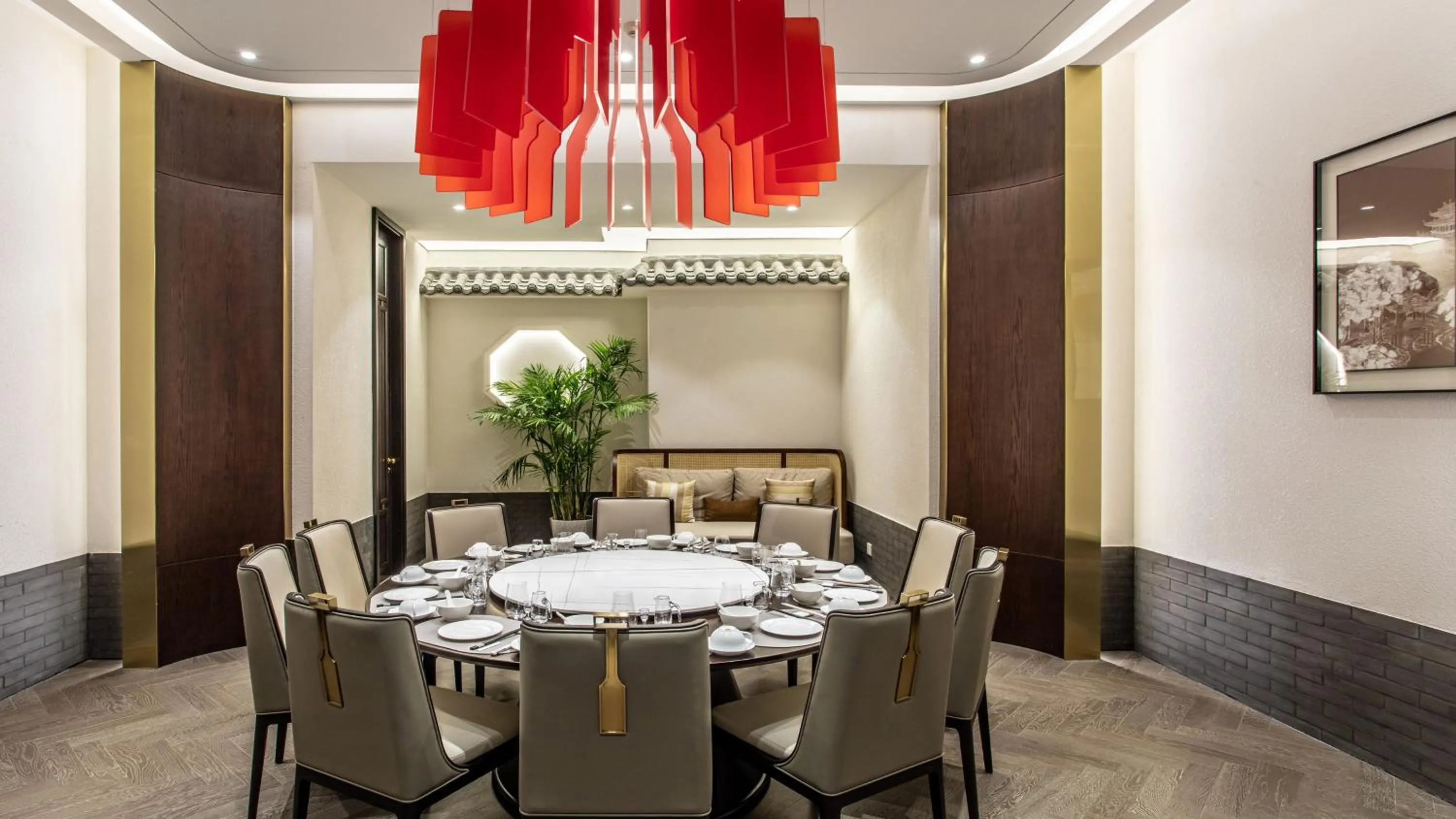 Restaurant/places to eat in Crowne Plaza Zhengzhou by IHG