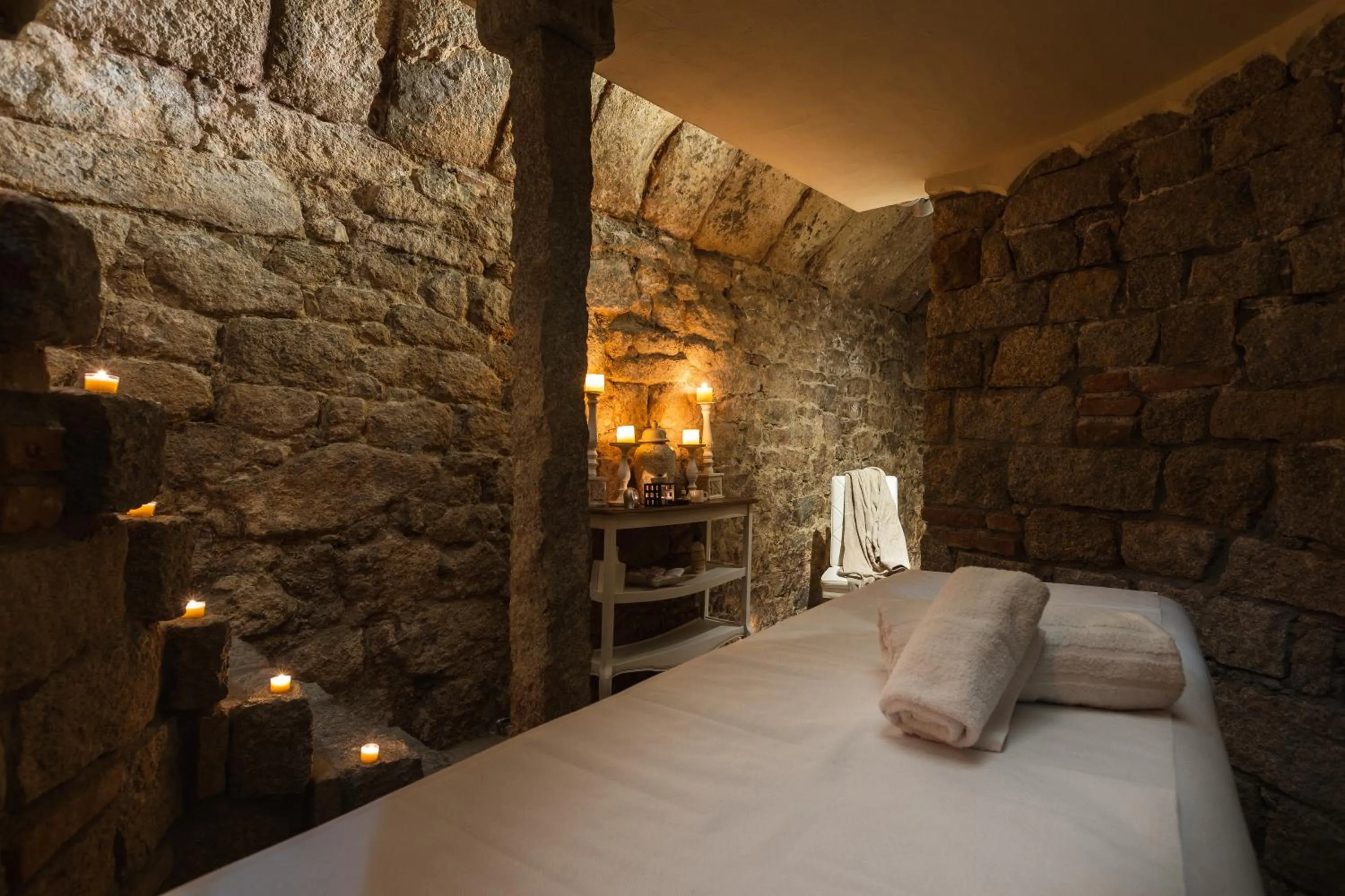 Massage, Bed in La Locanda Del Conte Mameli - Boutique Hotel & Suite SPA