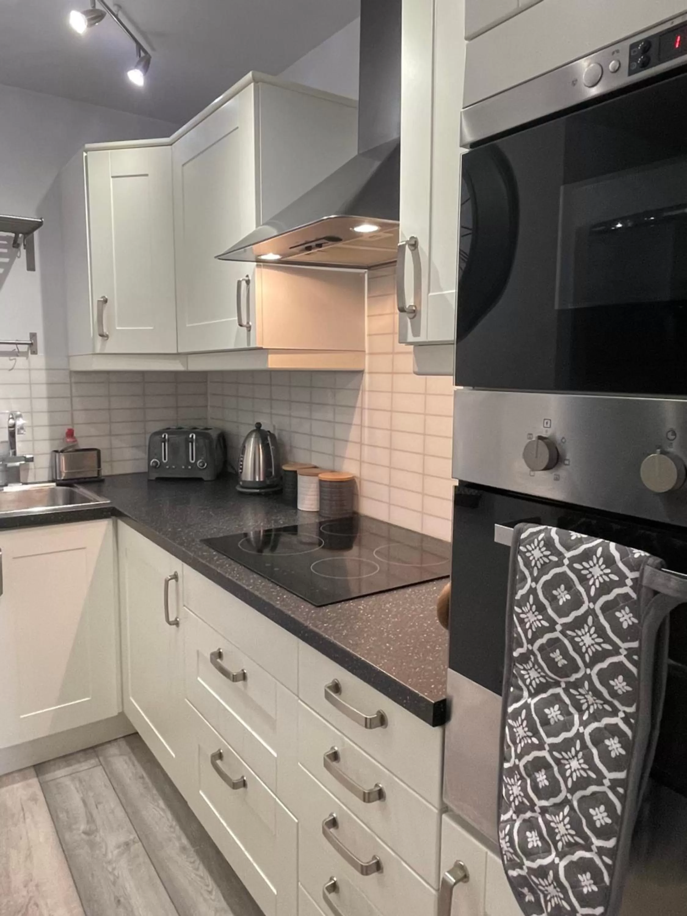 Coffee/tea facilities in The Upper Largo Hotel & Restaurant