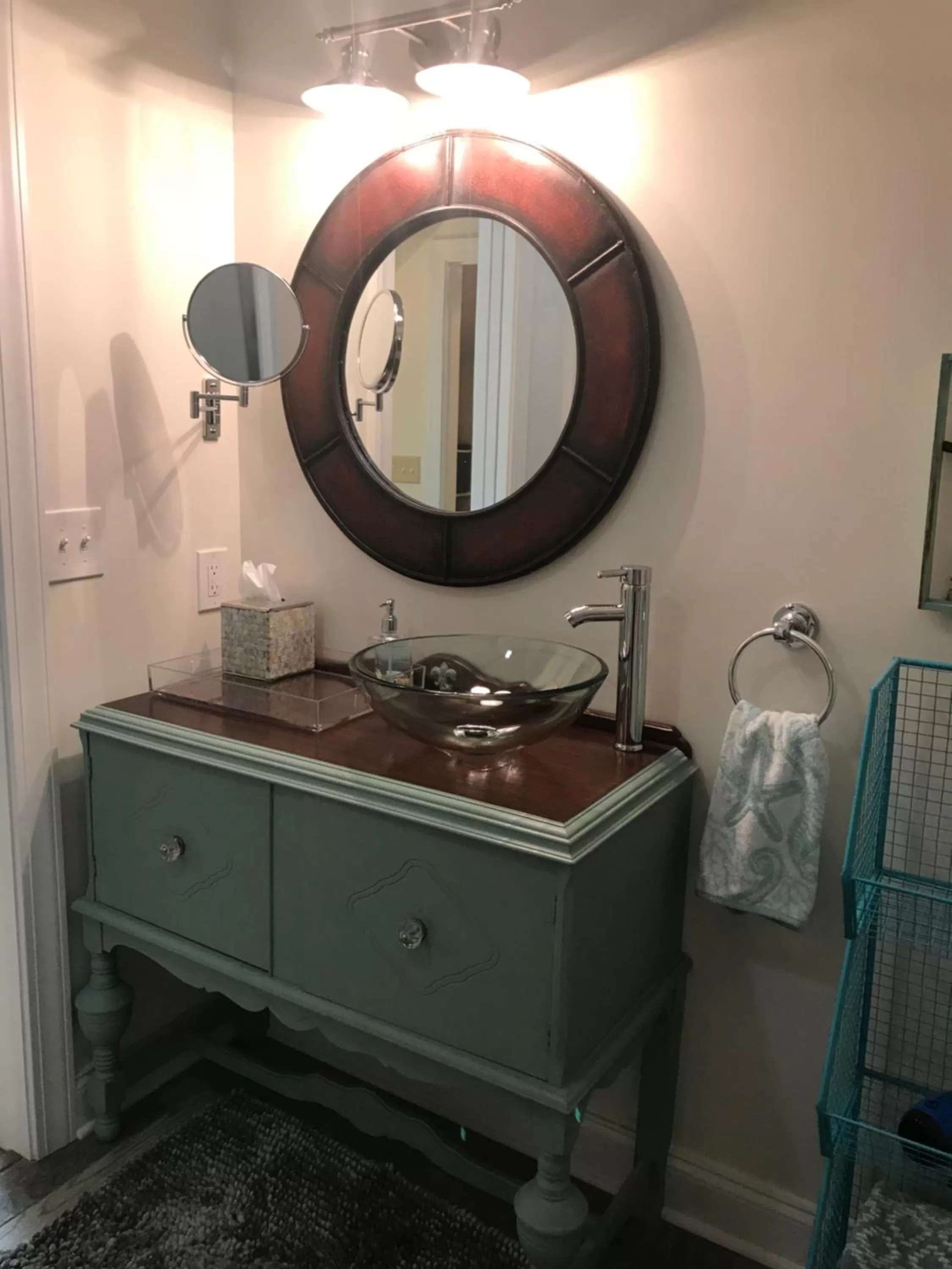 Bathroom in Caroline's Bed and Breakfast