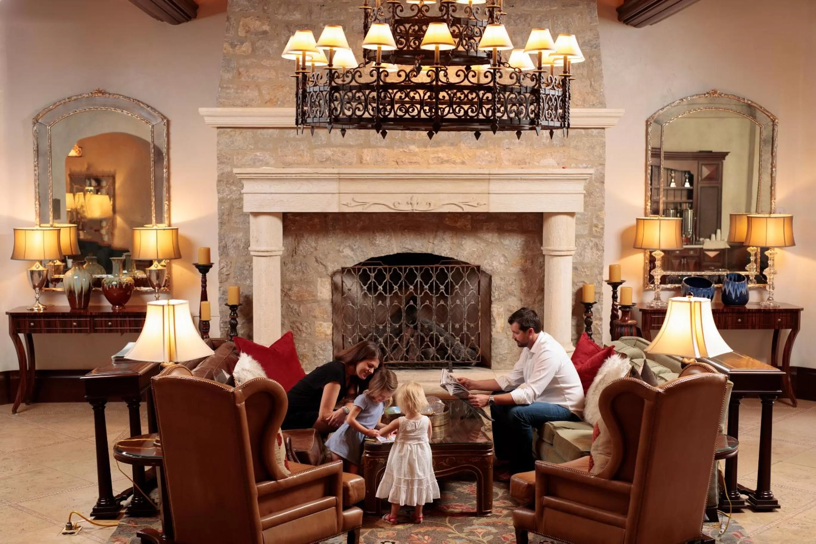 Communal lounge/ TV room in The Arrabelle at Vail Square, a RockResort
