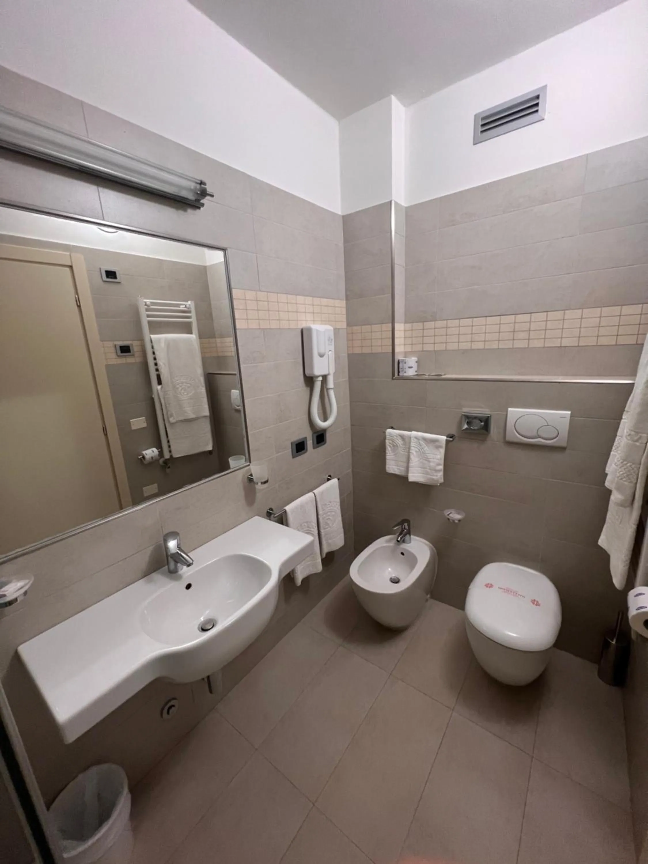 Bathroom in Hotel Dante Family Spa Resort