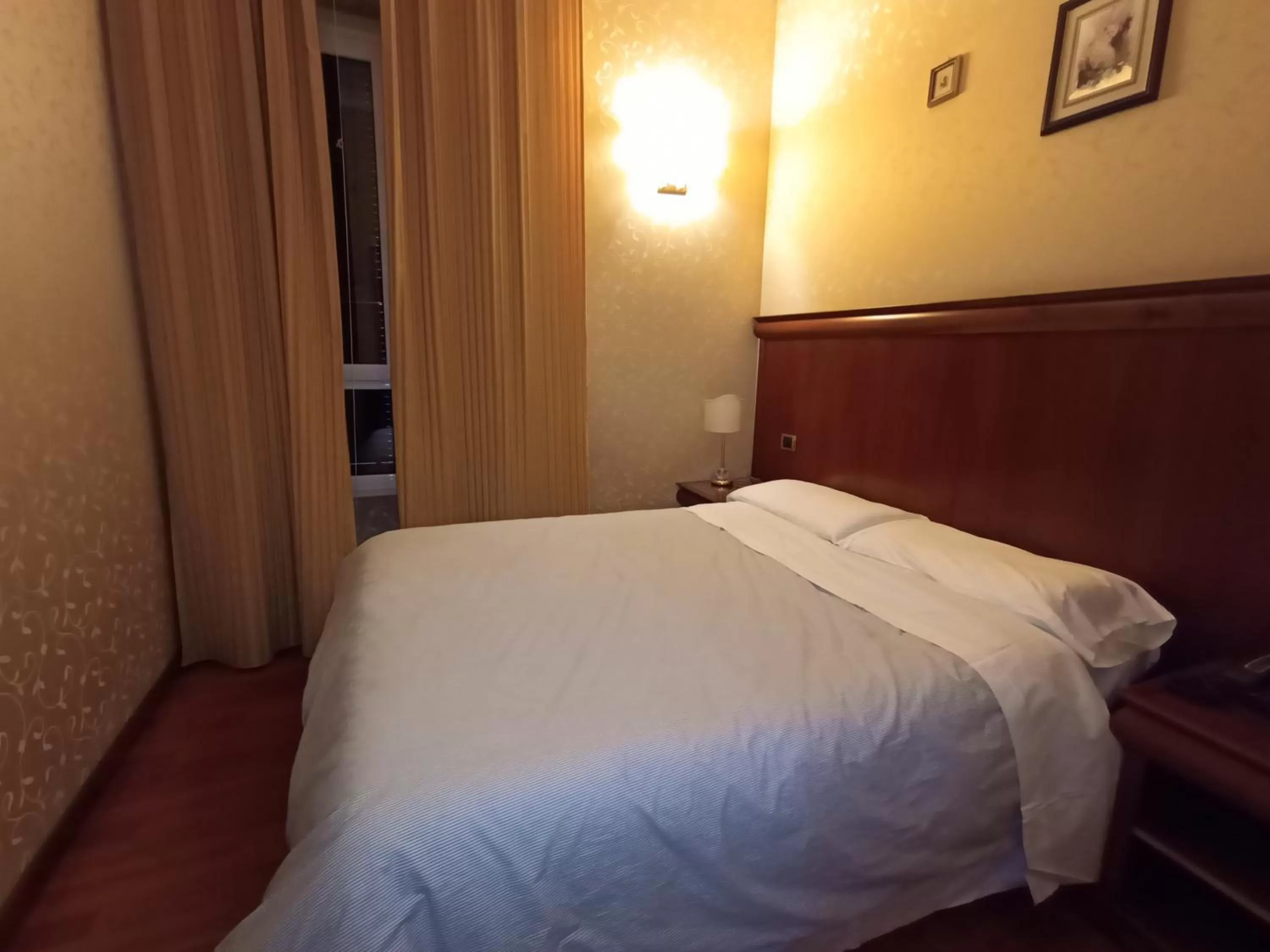 Double or Twin Room - Annex Building  in Hotel Positano