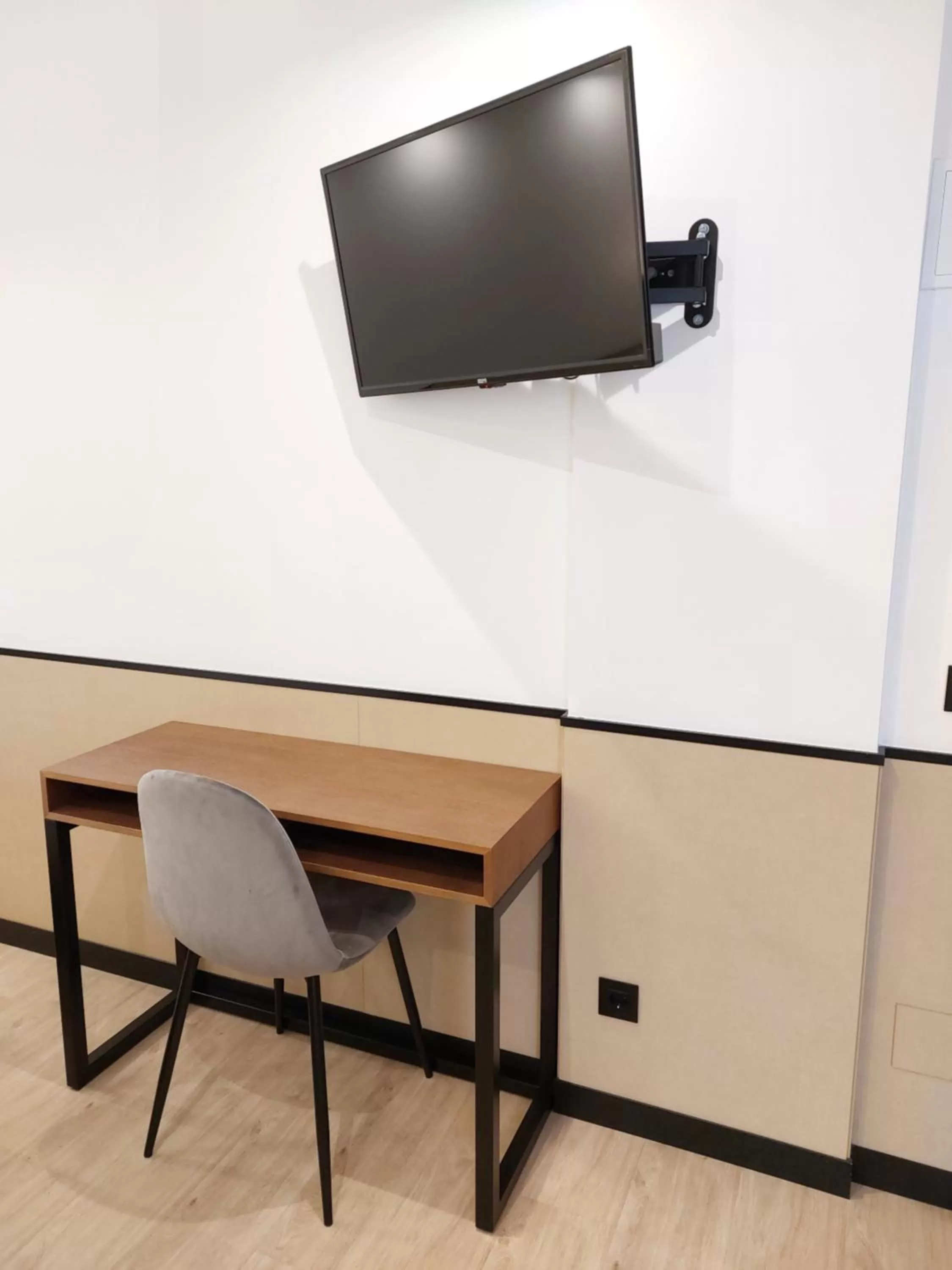 TV and multimedia in Hotel Costa Atlántica