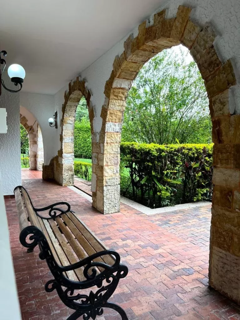 Hotel Chalet El Castillo by Majuva