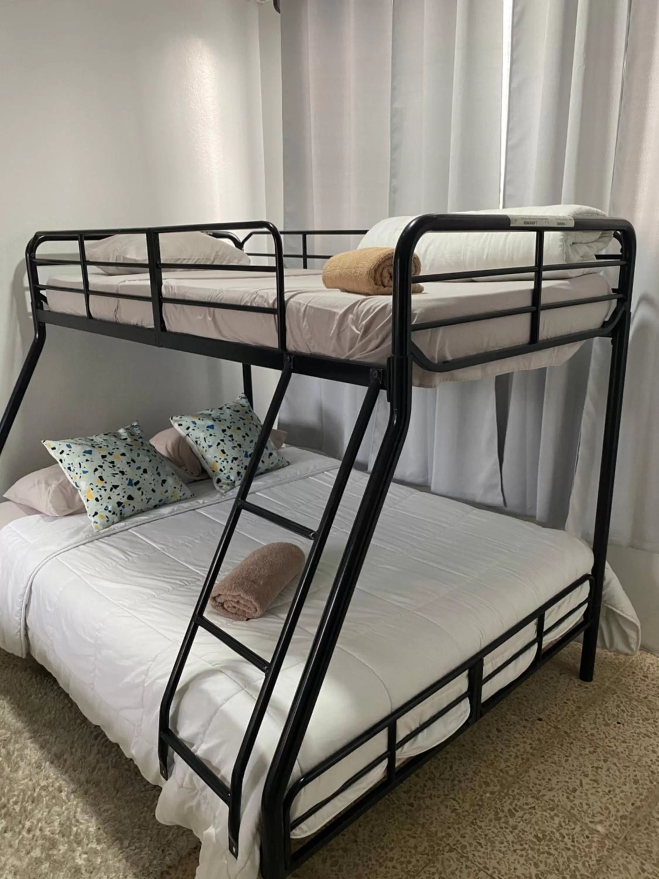 Bed, Bunk Bed in Hotel Cañas