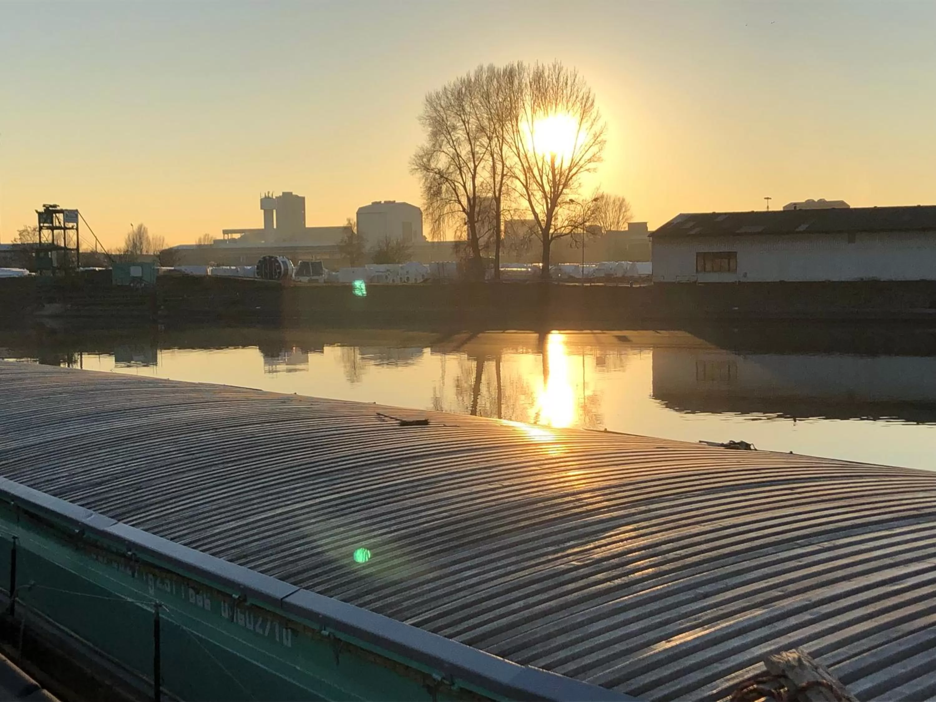 Hafen 17 Hotel Küche Bar